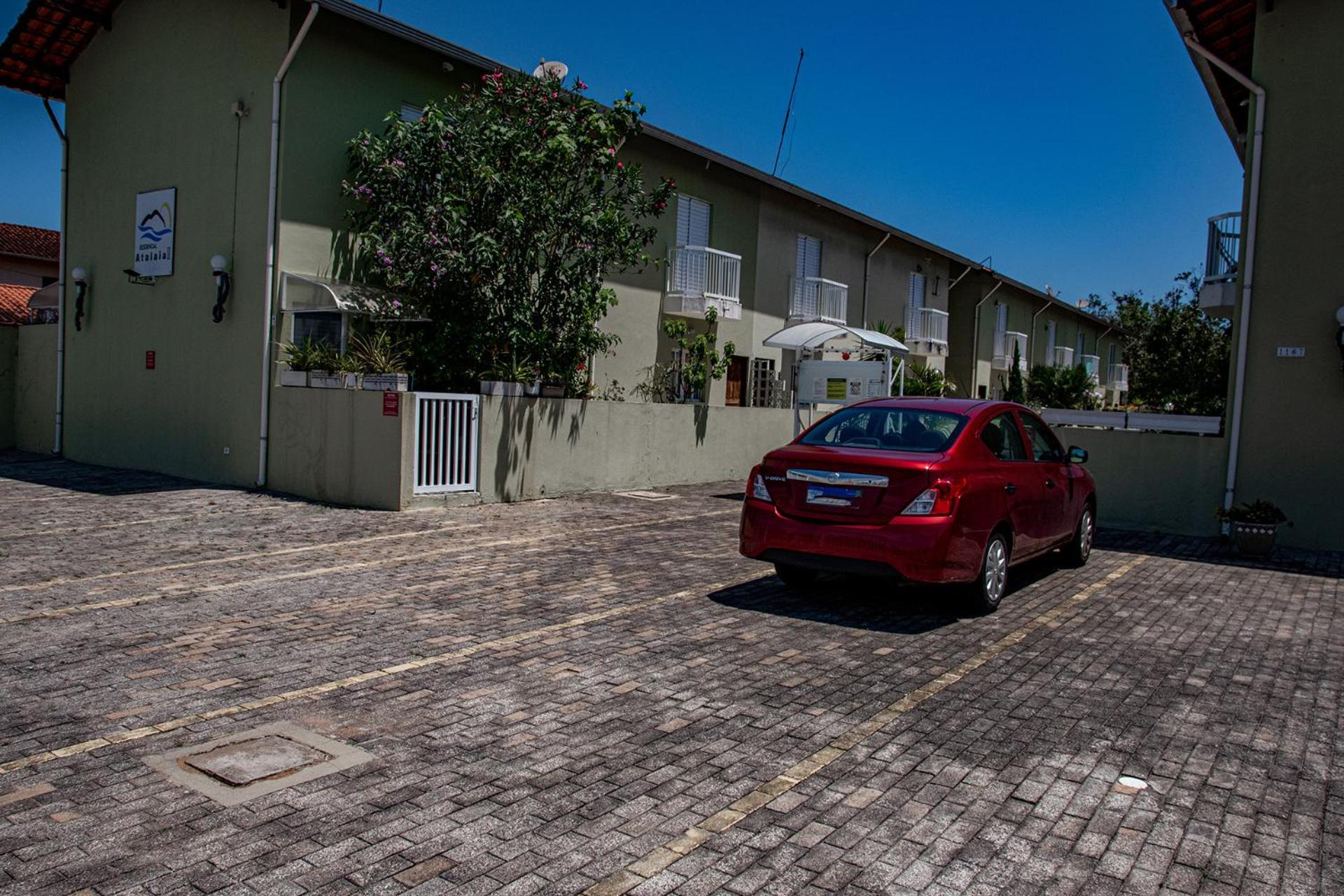Casa c ótima localização e churrasq em Mongaguá SP