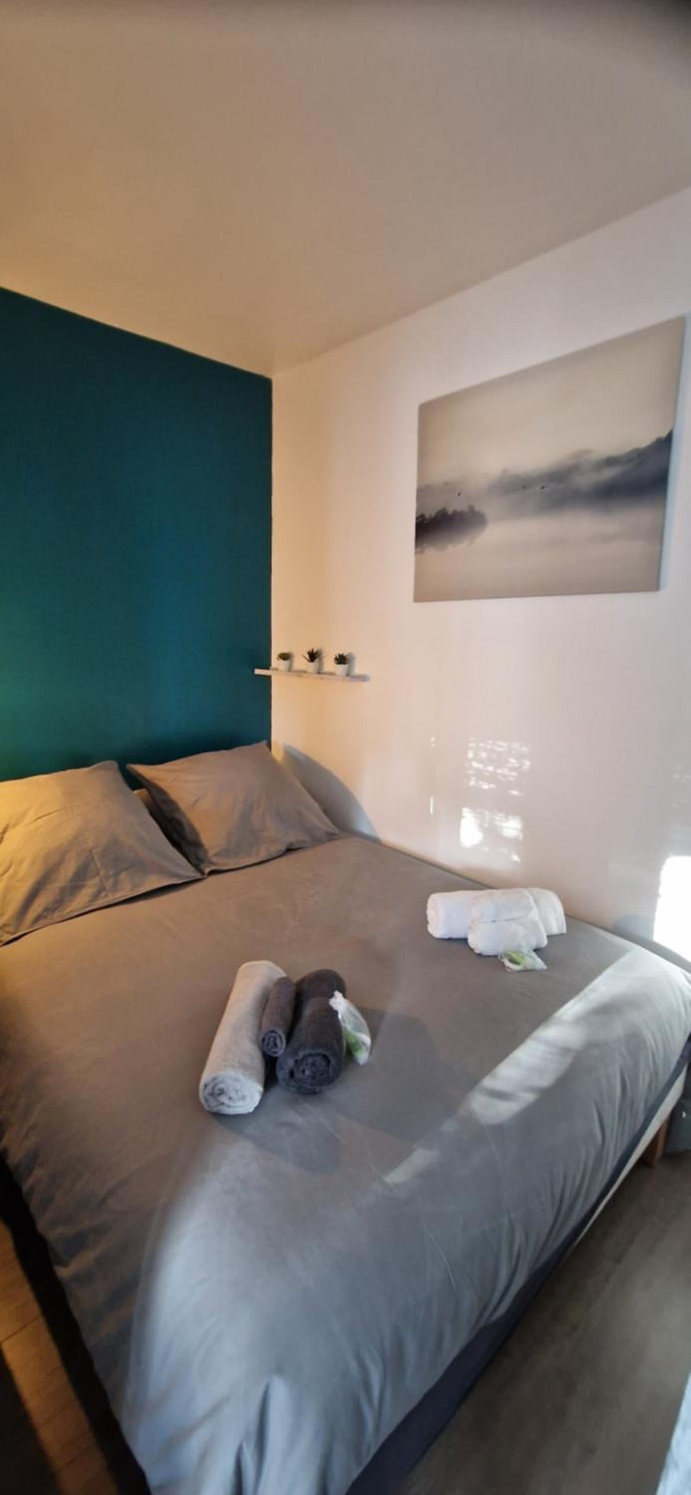 Beau studio très calme, parking privée gratuit, Netflix, Wifi