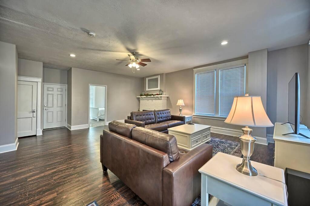 Suites on Seneca - Lovely 2 Bed 1 Bath Apartment view 3