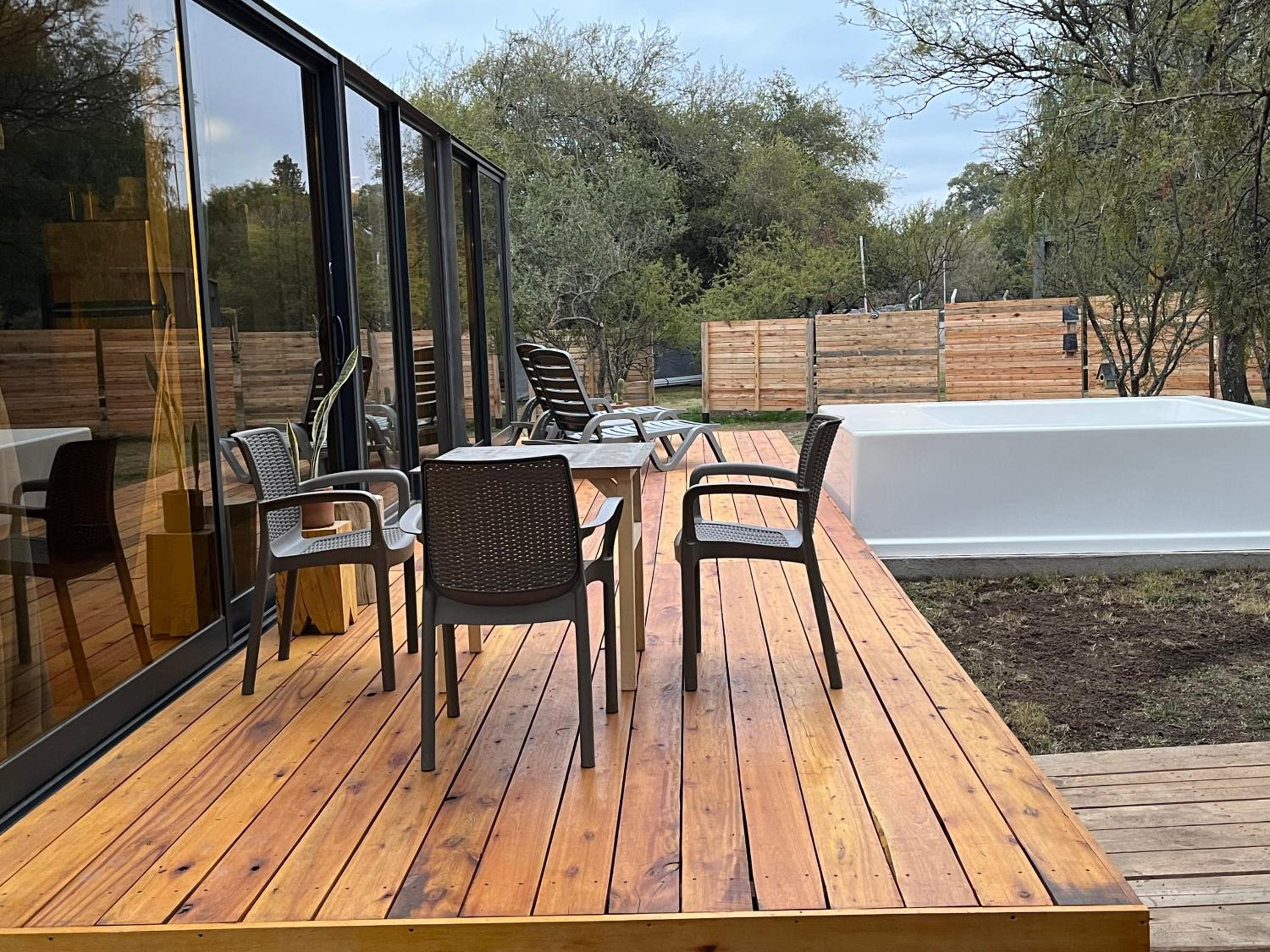 Cabañas con jacuzzi privado y vistas al cerro Champaquí