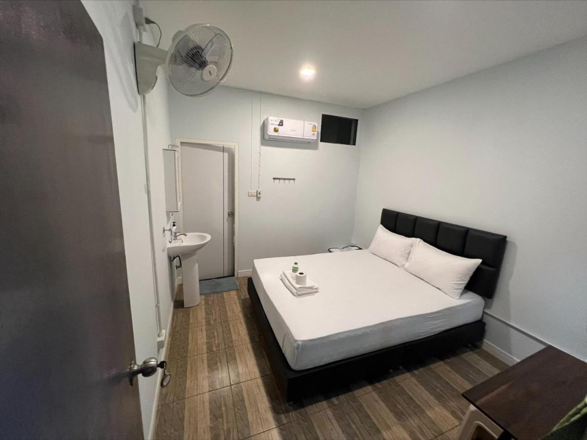 The Voyager Guesthouse view 3