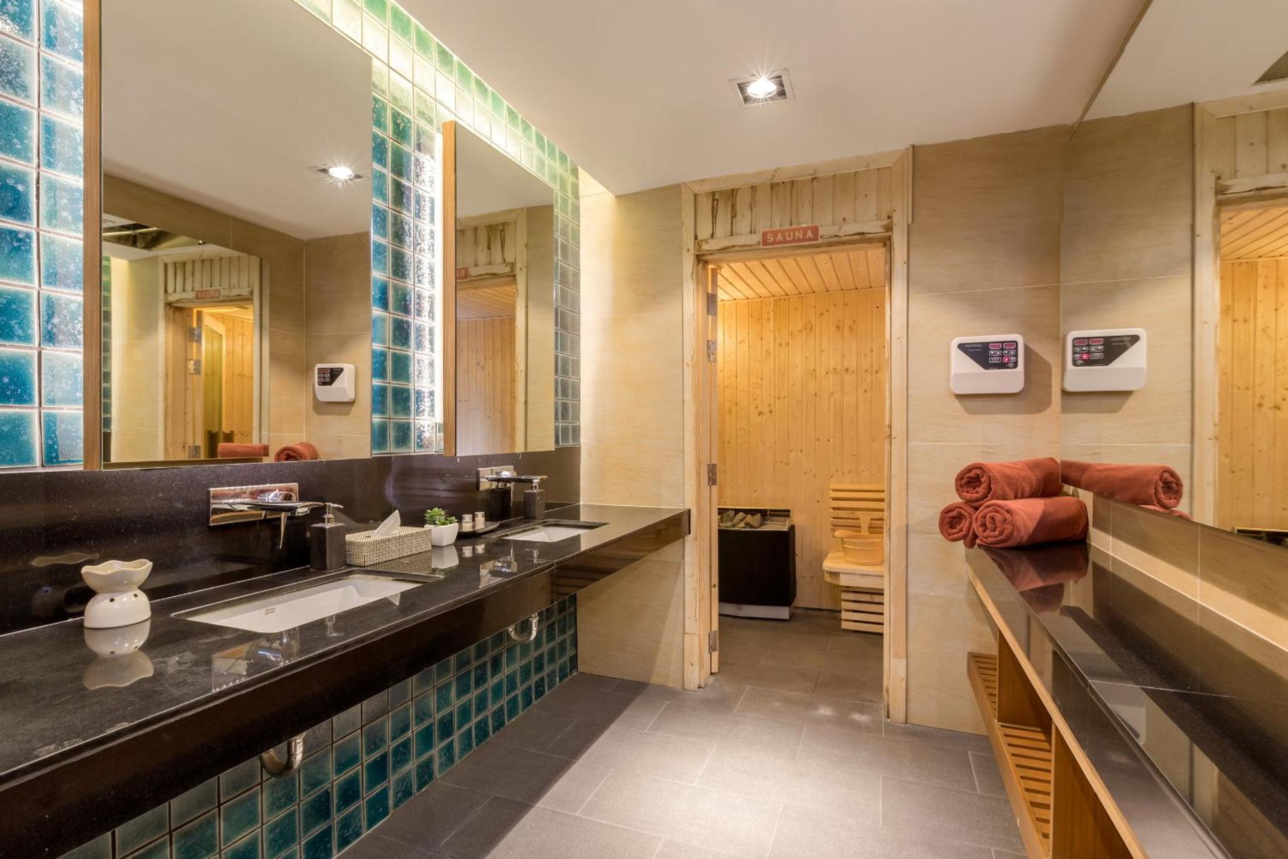 The Charm Resort Phuket — photo 44