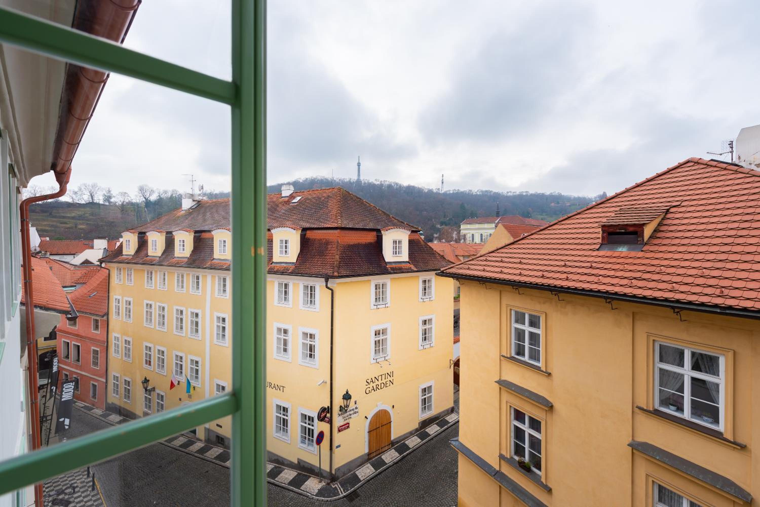 Nobles Apartments