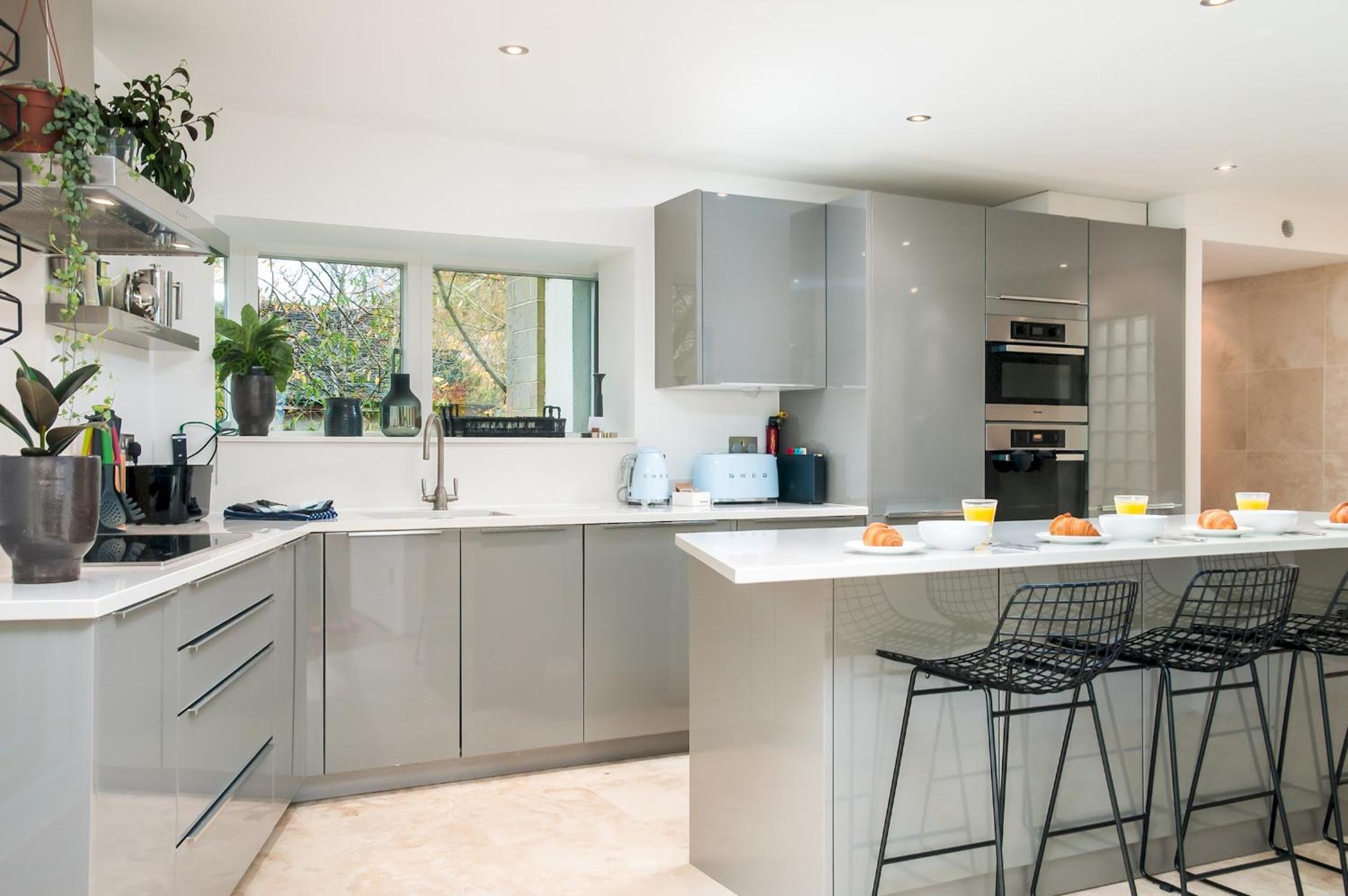 Lakeside property with spa access on a nature reserve Reid Villa CW01 view 3