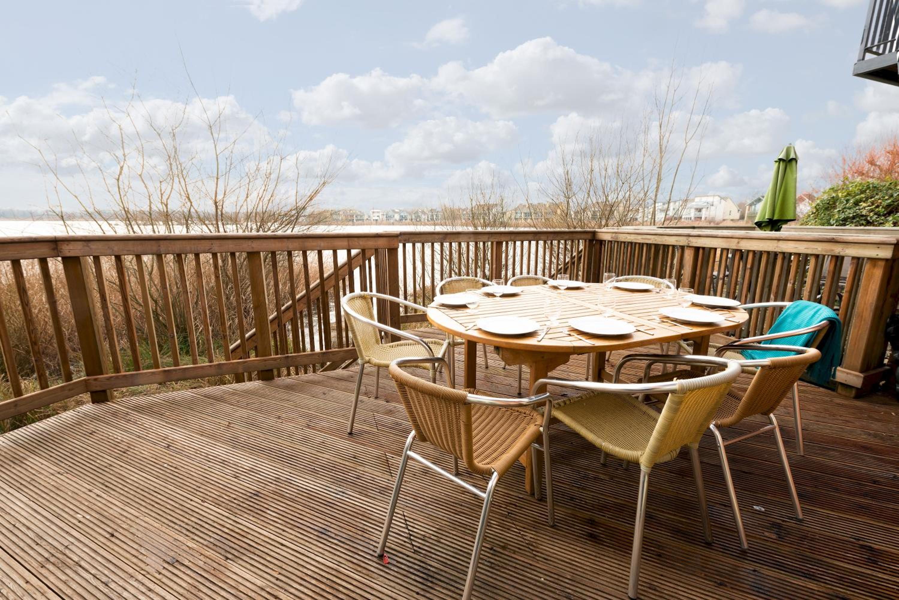 Lakeside property with spa access on a nature reserve Misty Lodge MV69