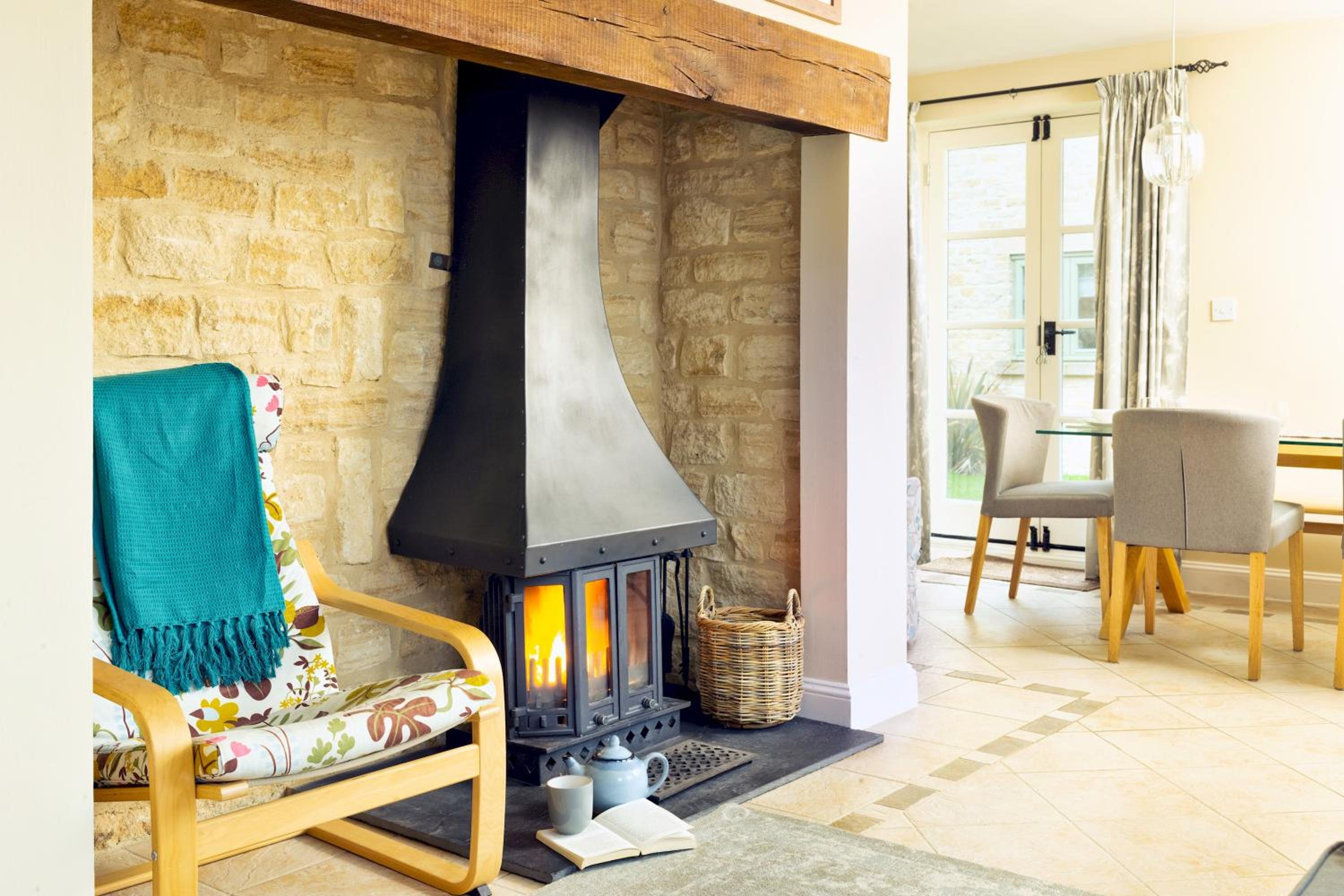 Lakeside property with spa access on a nature reserve Misty Lodge MV69