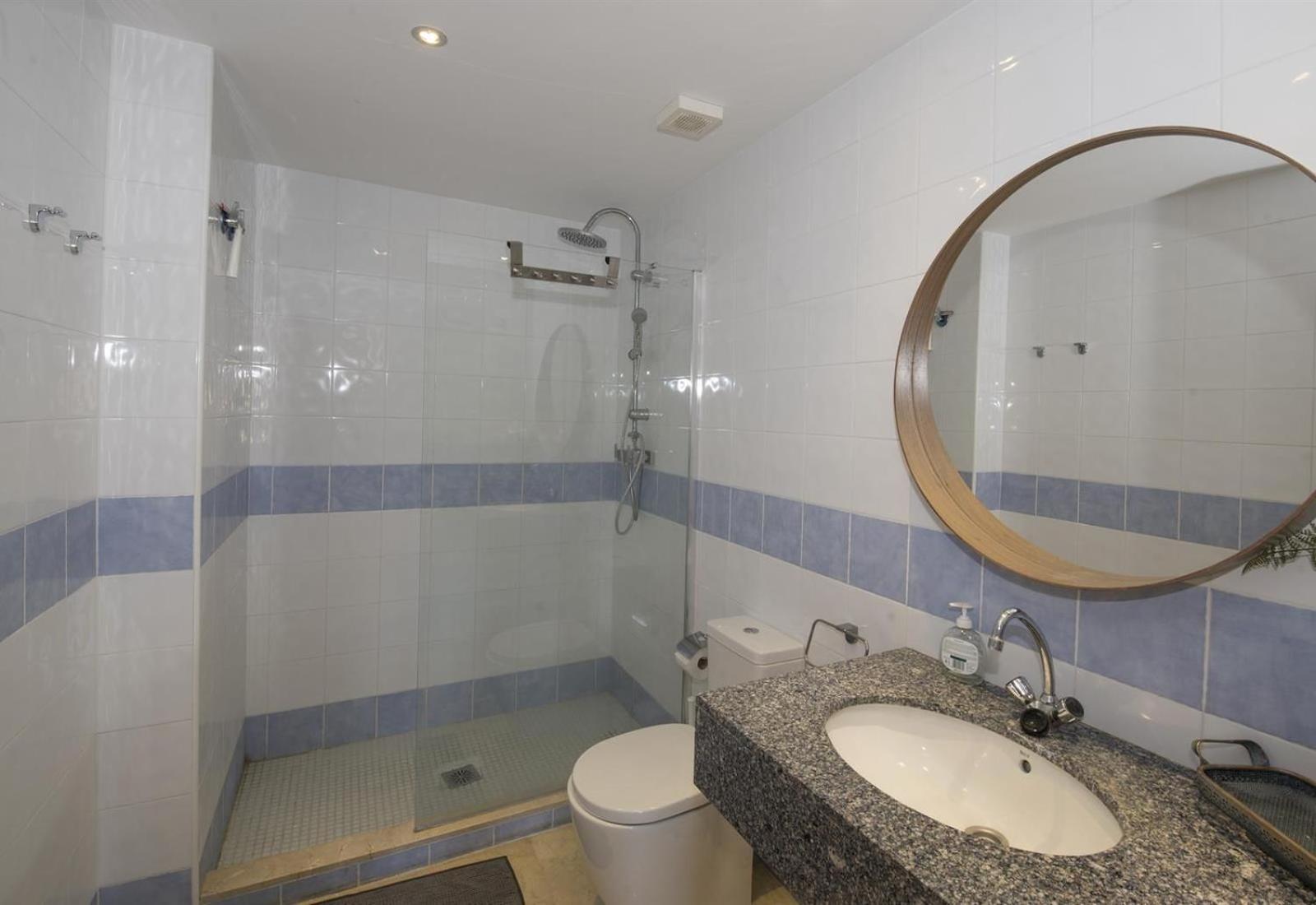 Villa with Pool Ac and Sea View view 3