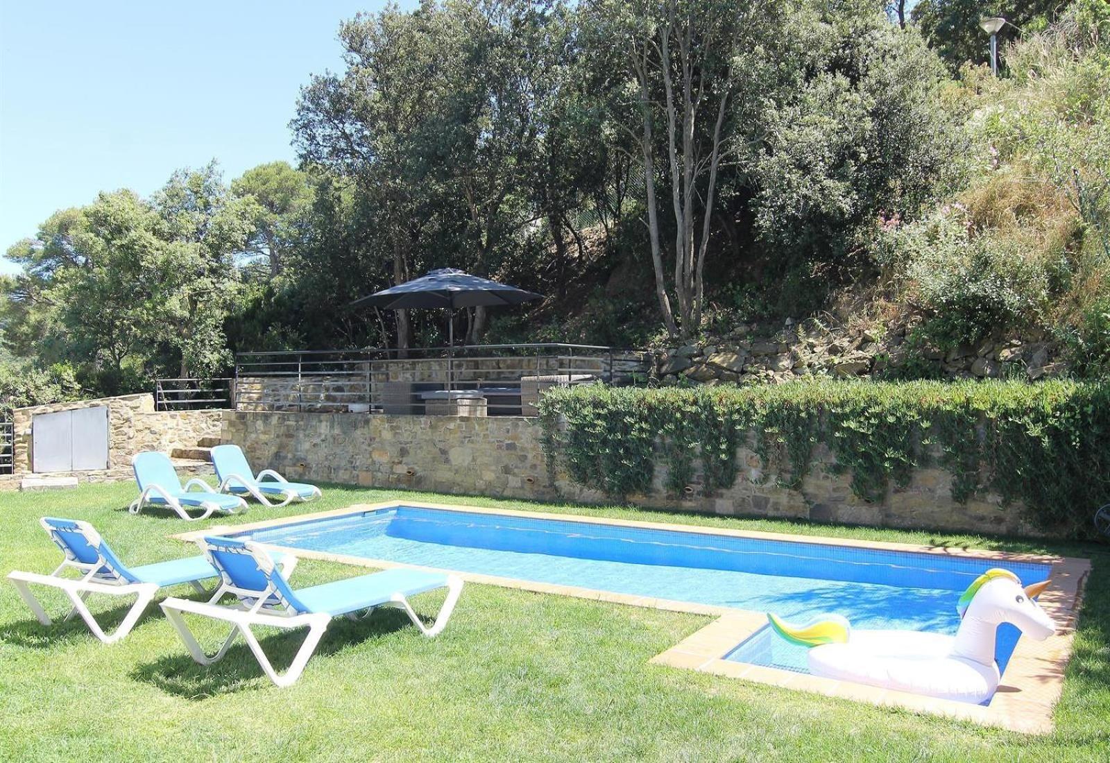 Villa with Pool Ac and Sea View view 4