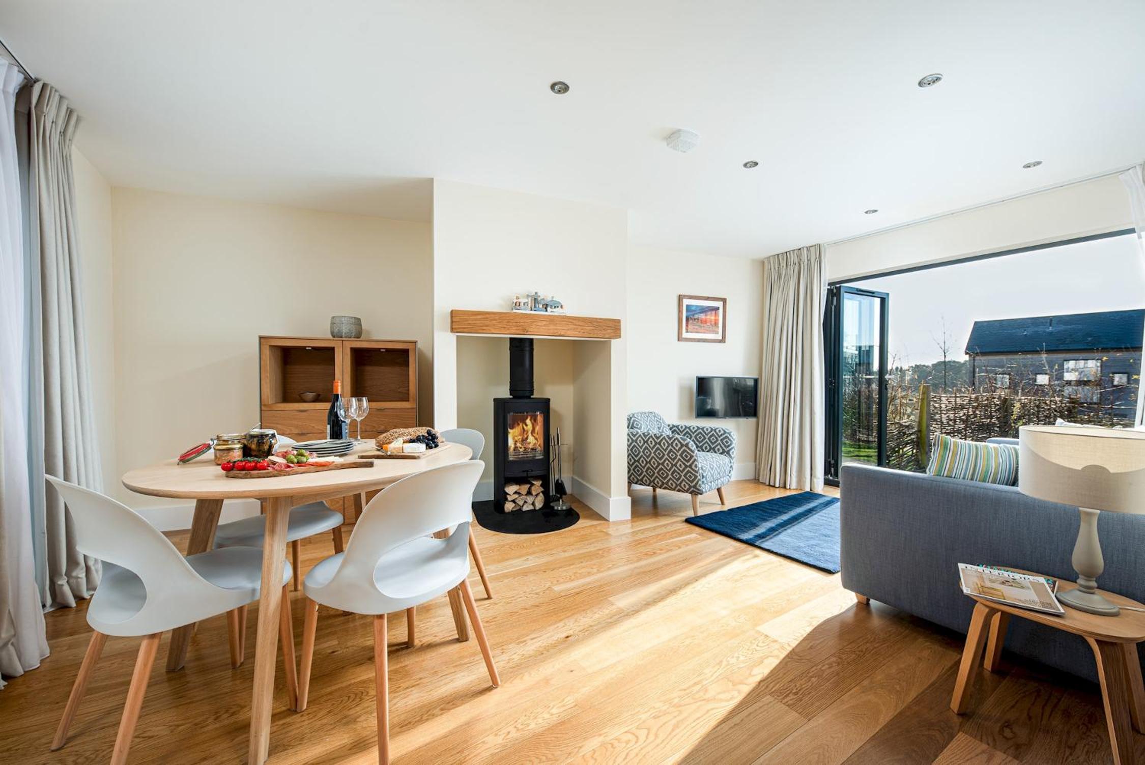 Luxury property with spa access on a nature reserve Hambury Cottage BV22 view 2