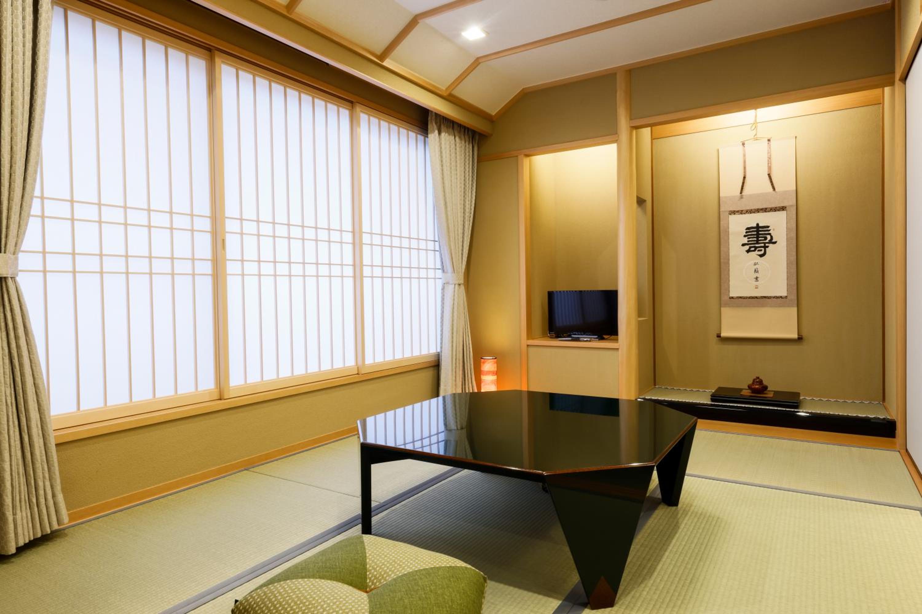 Arima Hot Spring Ryokan Hanamusubi