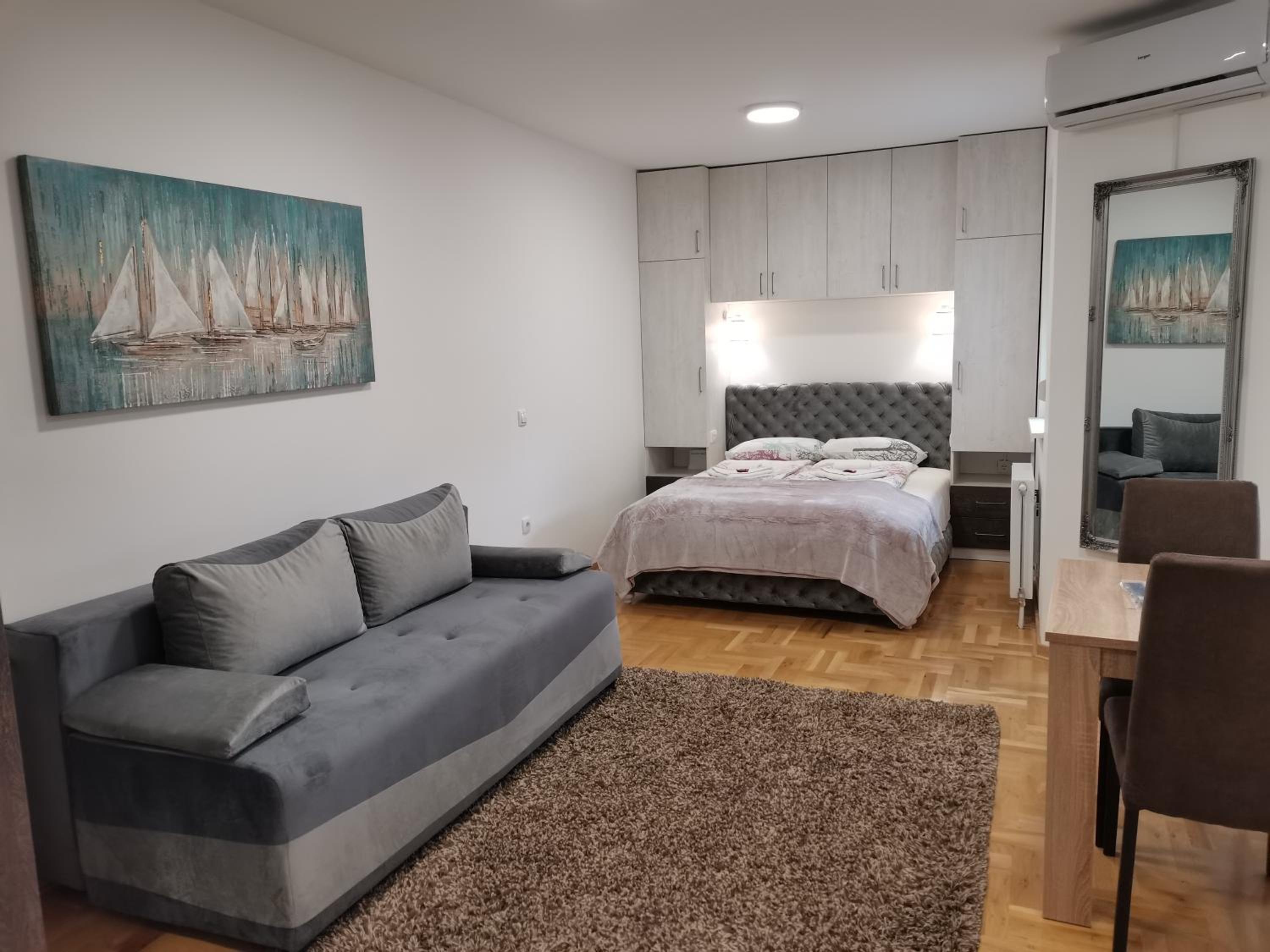 Apartman Centar 3 view 2