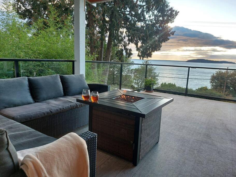 Relaxing 3bdr 2bth Home with Gorgeous View
