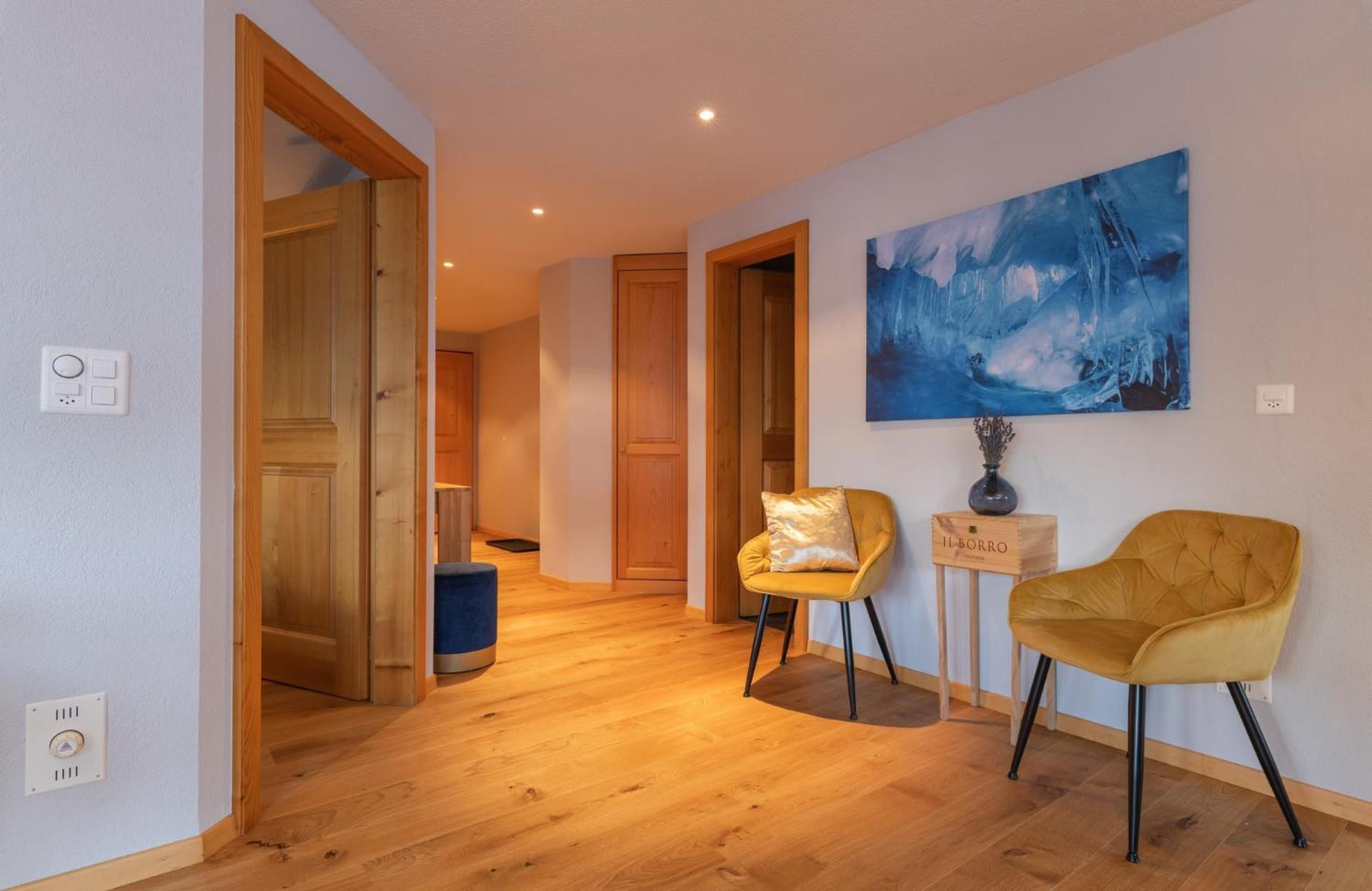 The Blue Ice Apartment - GRINDELHOMES view 5
