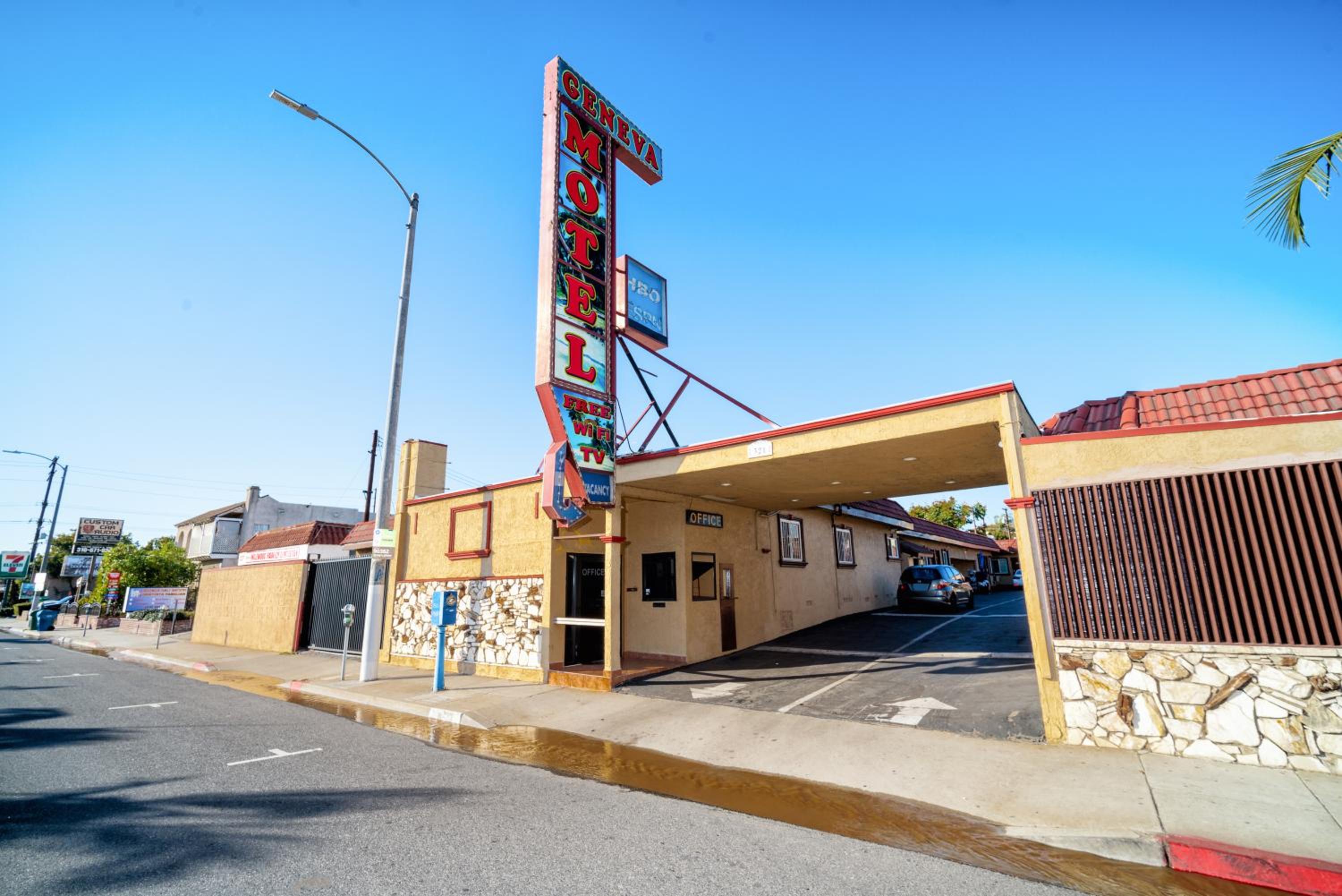 Geneva Motel 3