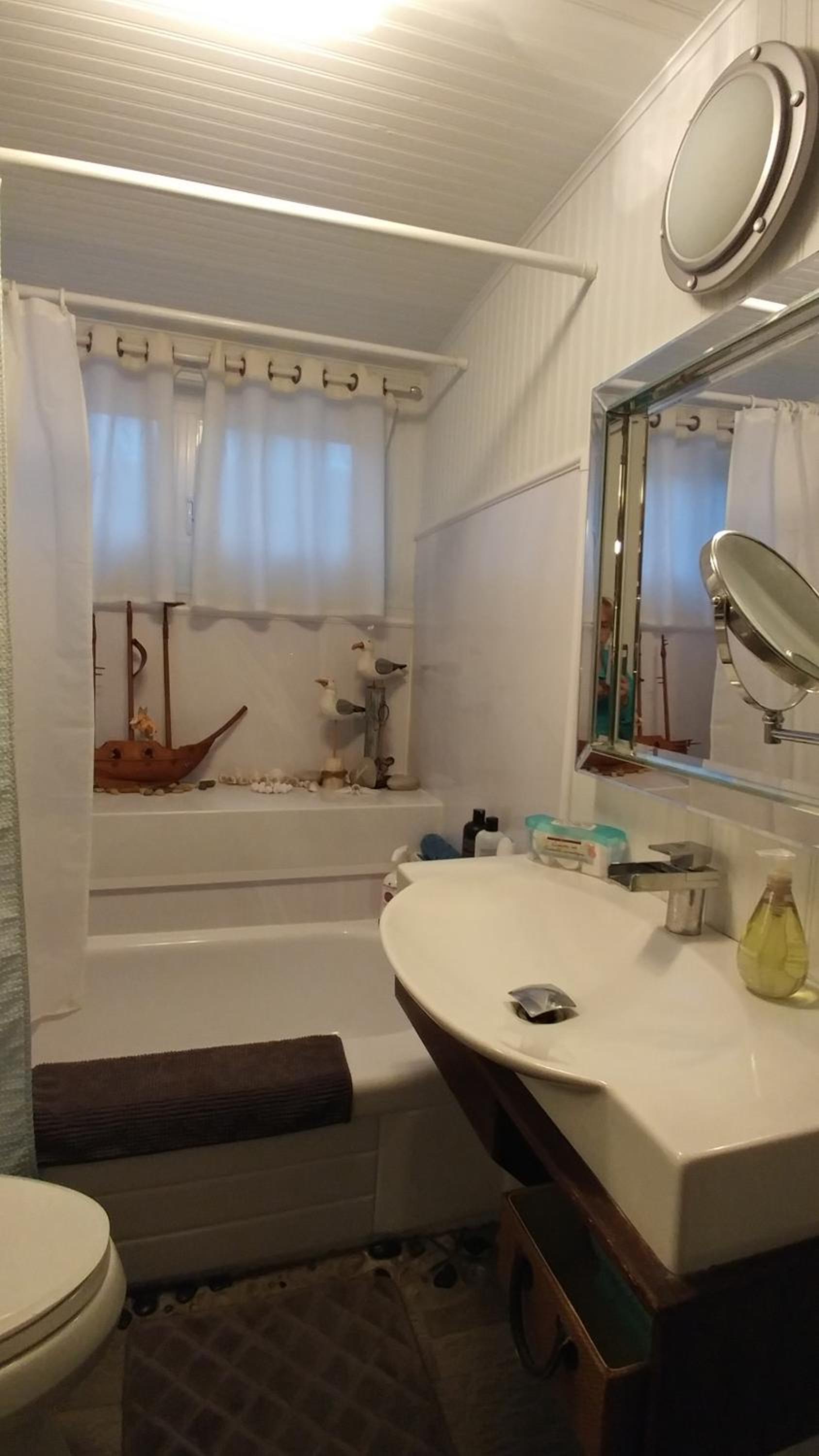 Guesthouse Refuge du Poète Montreal-Longueuil