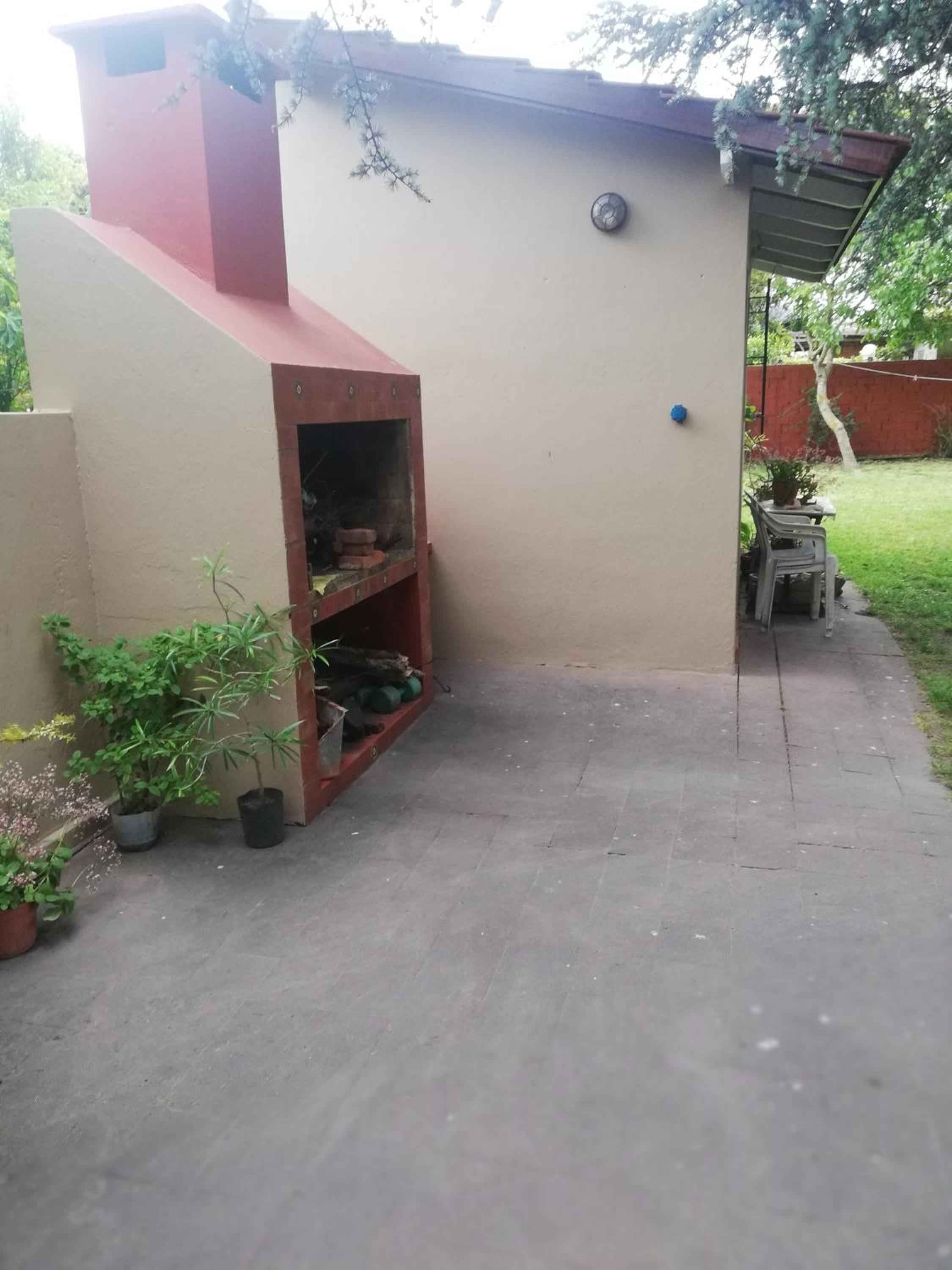 Casa descanso López y Planes a 4 cuadras playa, barrio tranquilo, ideal familia cerca Avenida Constitución