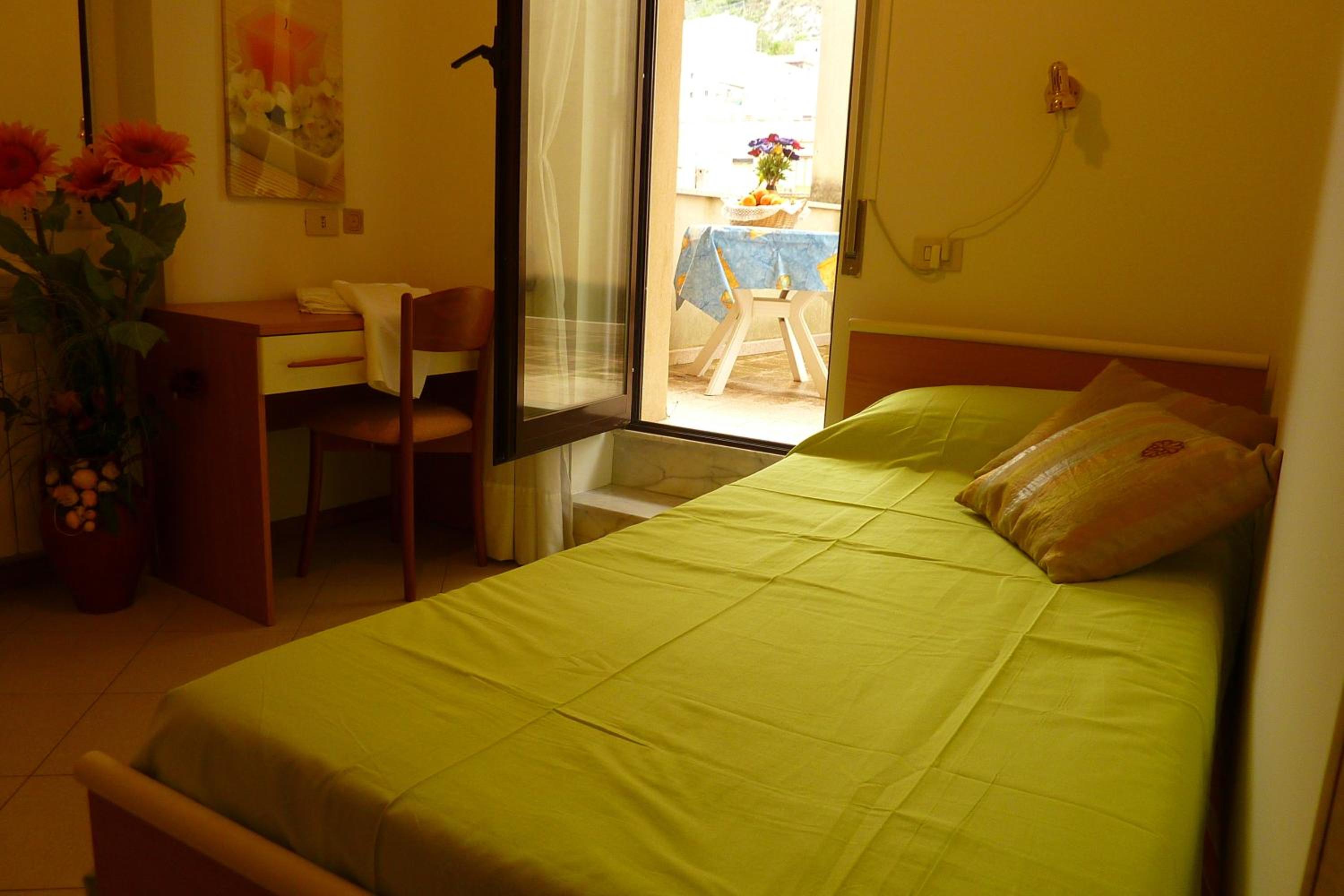 Photo 43