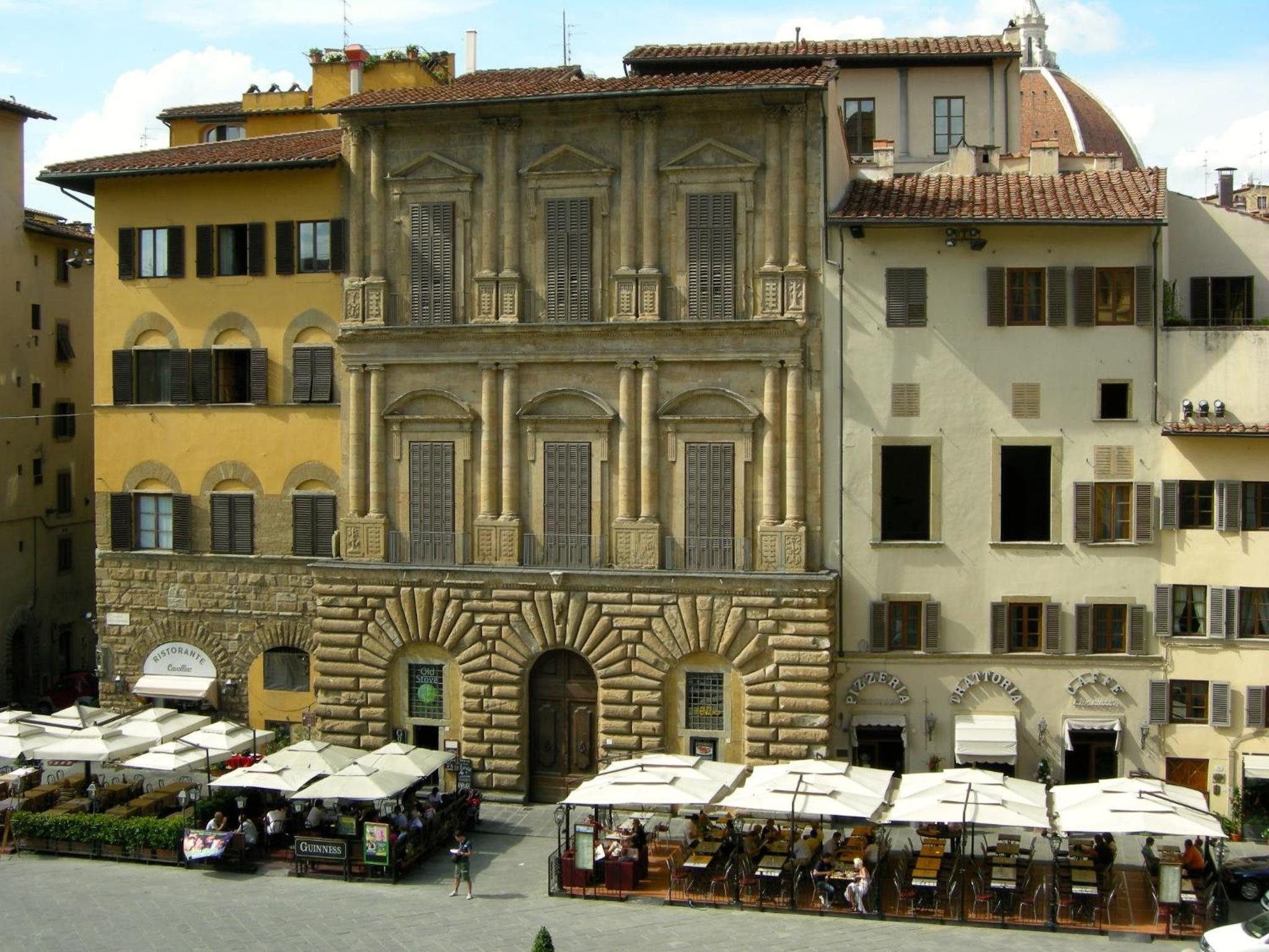 Palazzo Uguccioni Apartments