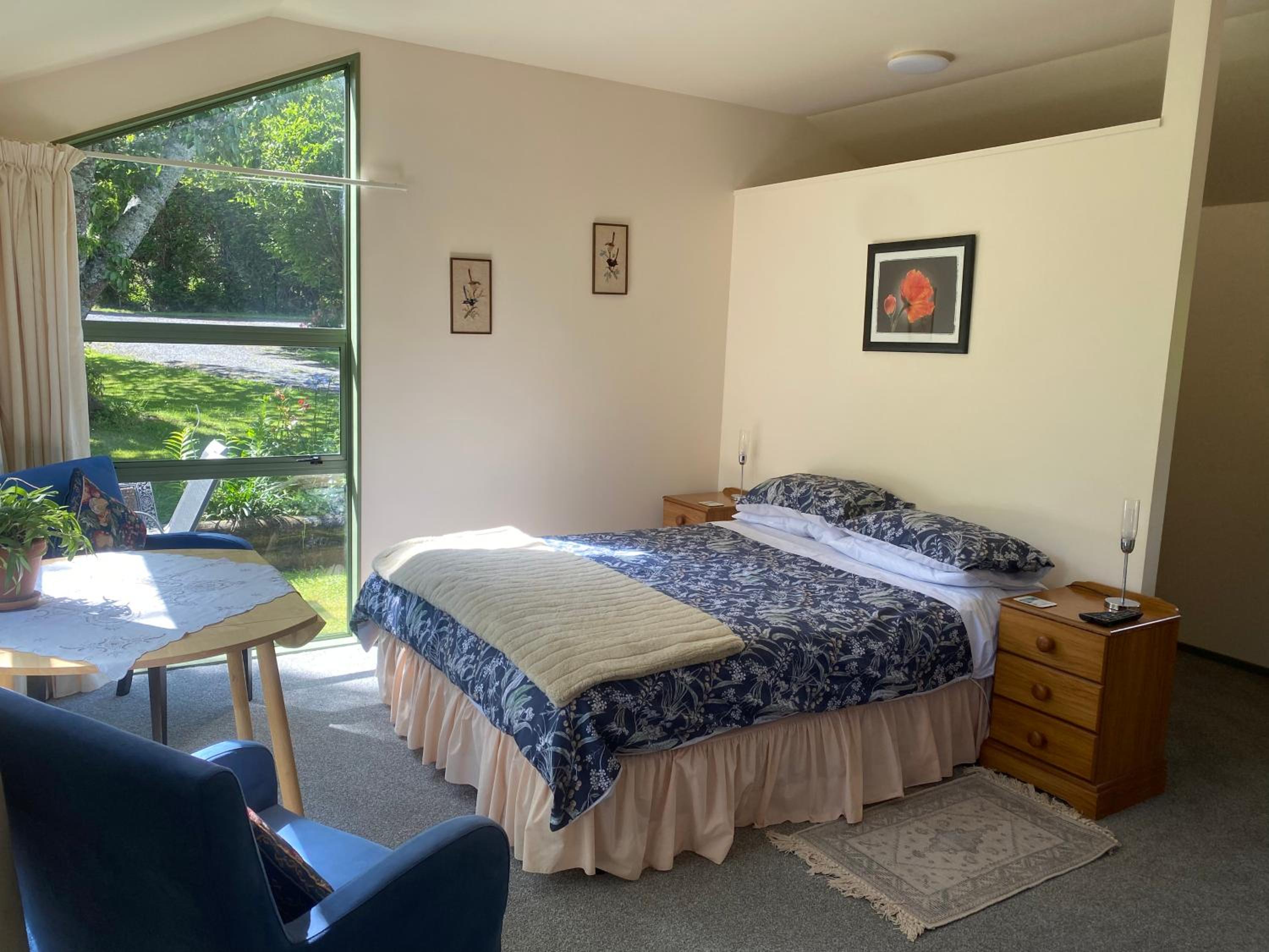 Quail Haven Queen Room view 2