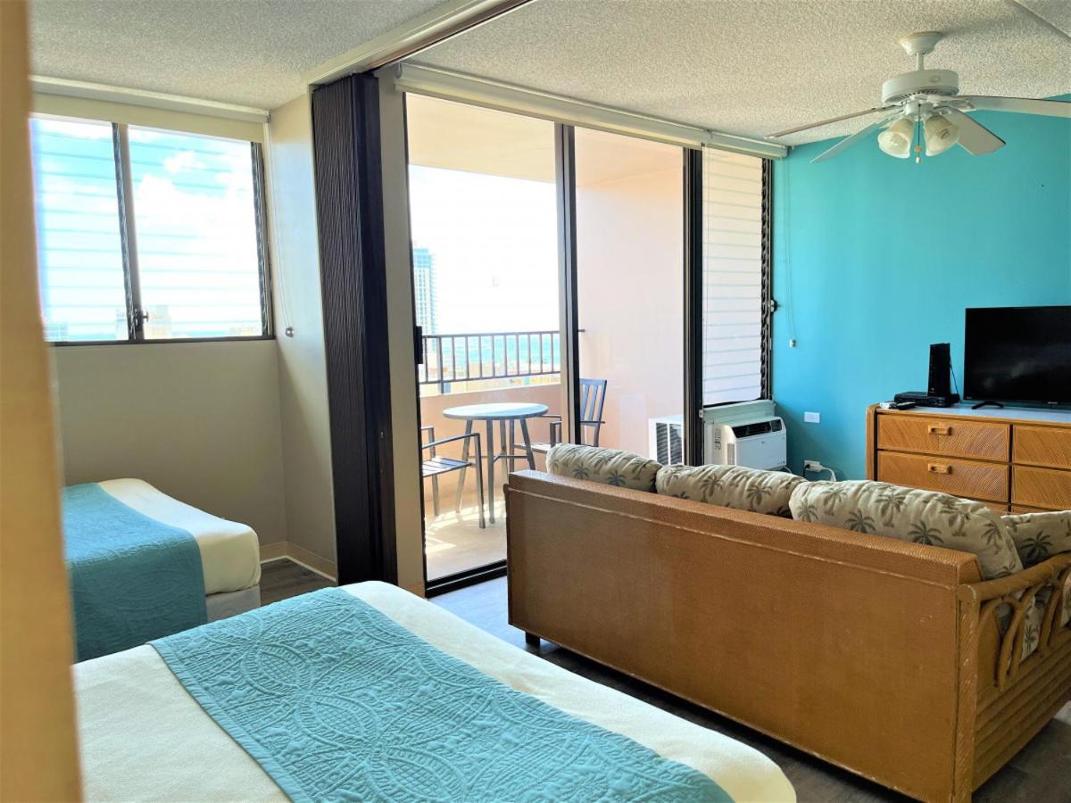Royal Kuhio 2309 - Spacious Studio with Stunning Ocean Views in the Heart of Waikiki! view 5