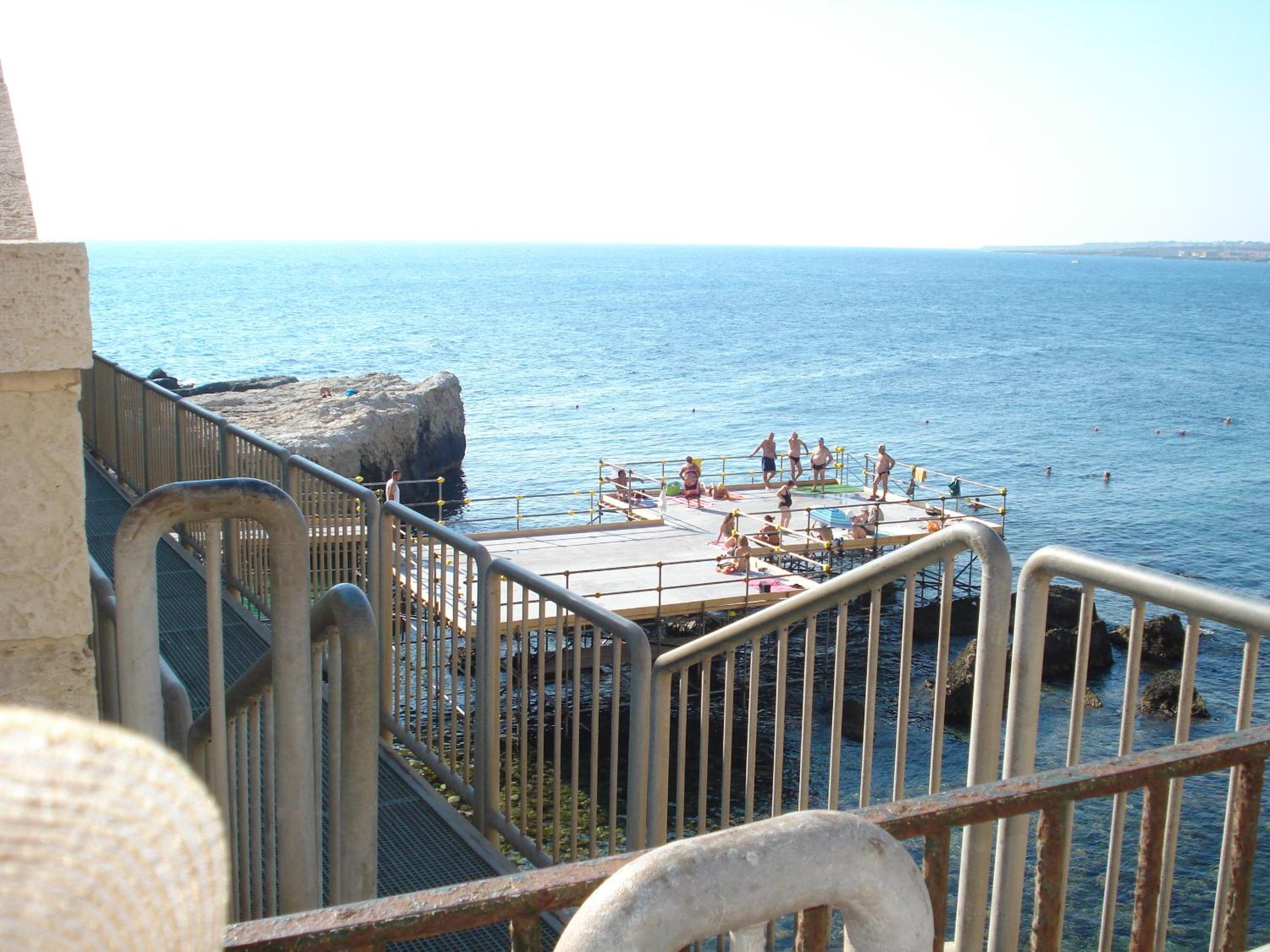 Photo 48