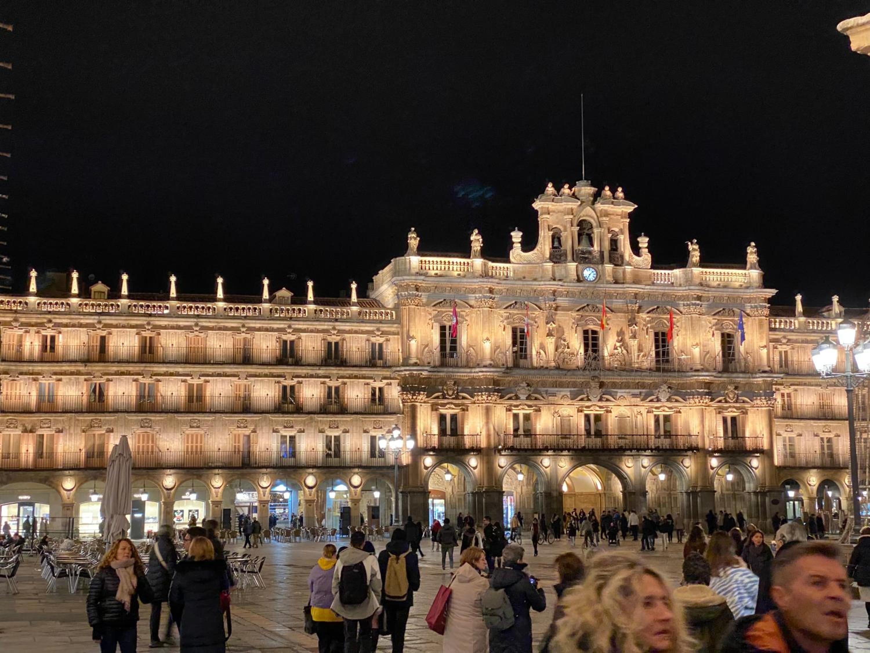 Apartamento Centro Histórico junto a Casa de las Conchas - PARKING GRATIS