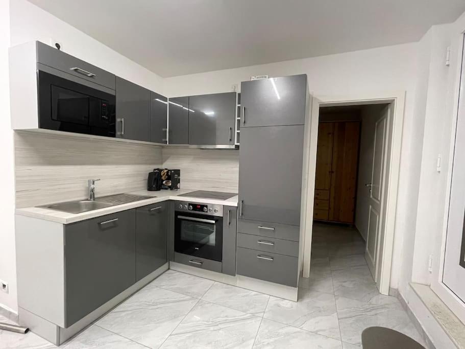 Fully equipped apartment 3 rooms 5 Bed
