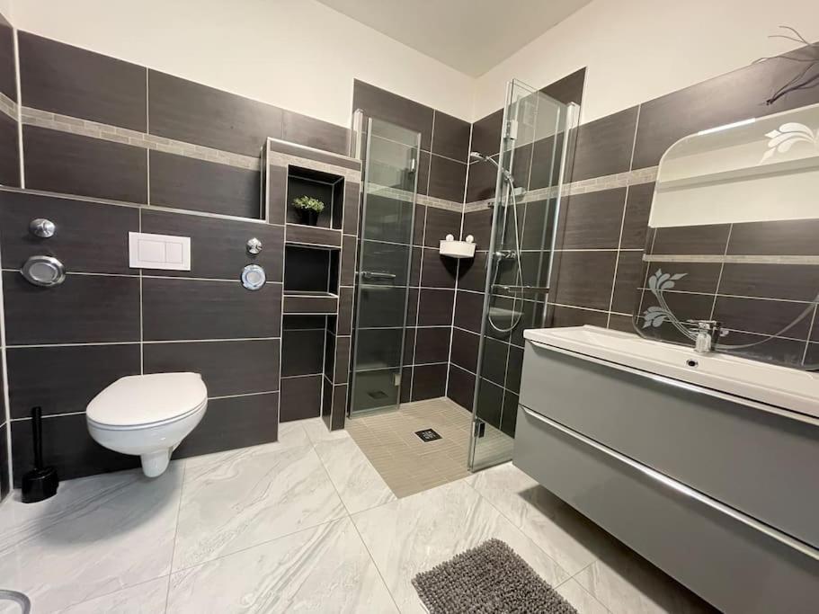 Fully equipped apartment 3 rooms 5 Bed