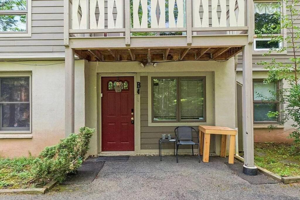 Ski in Ski Out Cabin Hunter Mtn Seasonal Pool Access w Panoramic Views Hike Swim Fish Recharge