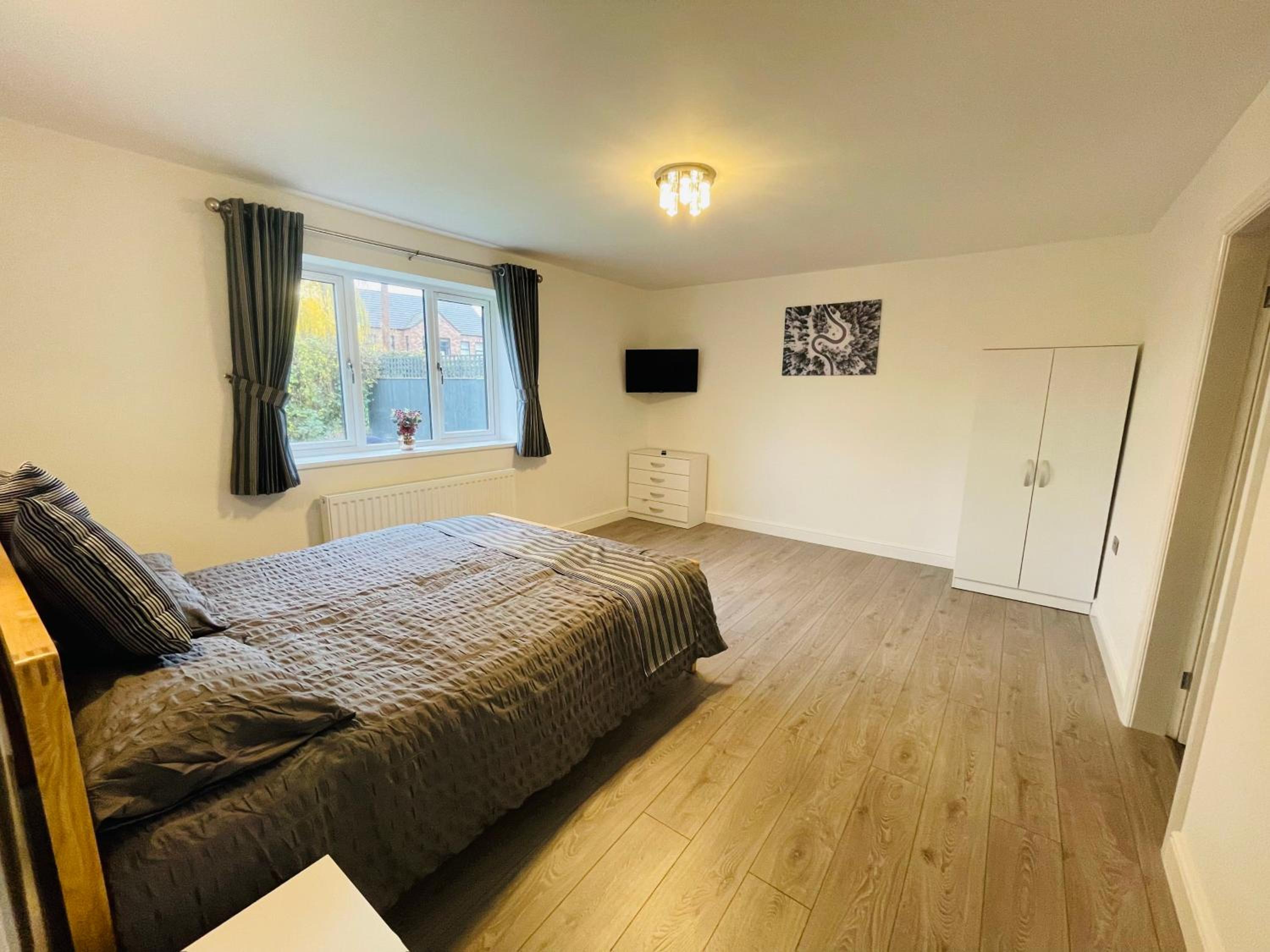 4-Bedroom Cottage in Healing, Grimsby view 3