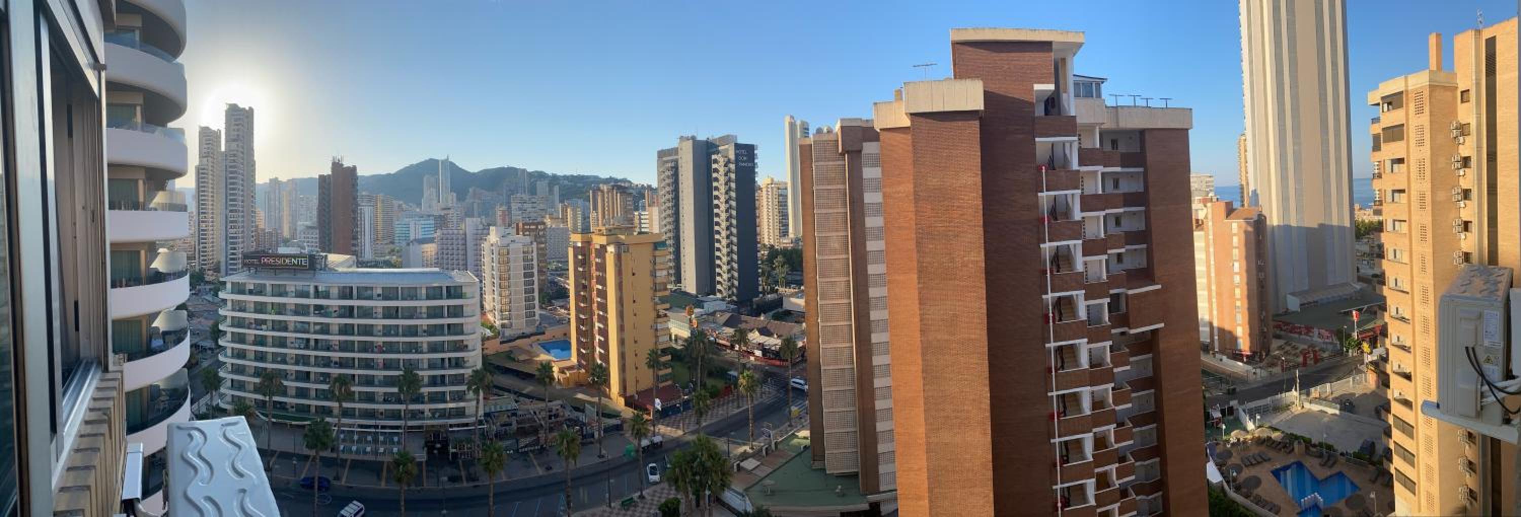 SOLYMAR LEVANTE Apartamento Completo con Piscina y Parking Comunitario