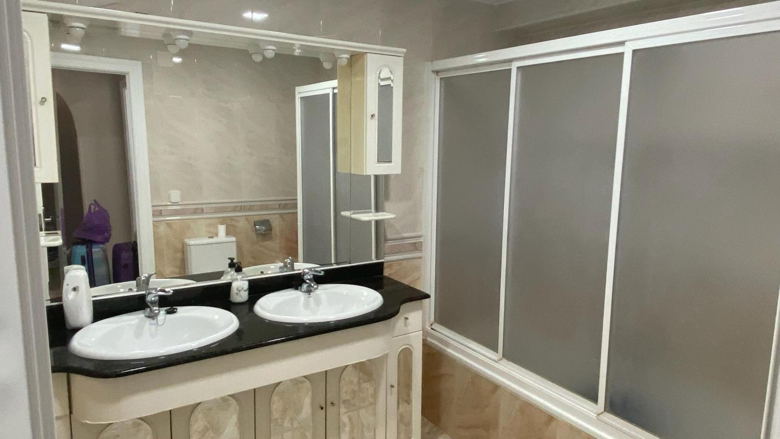 SOLYMAR LEVANTE Apartamento Completo con Piscina y Parking Comunitario