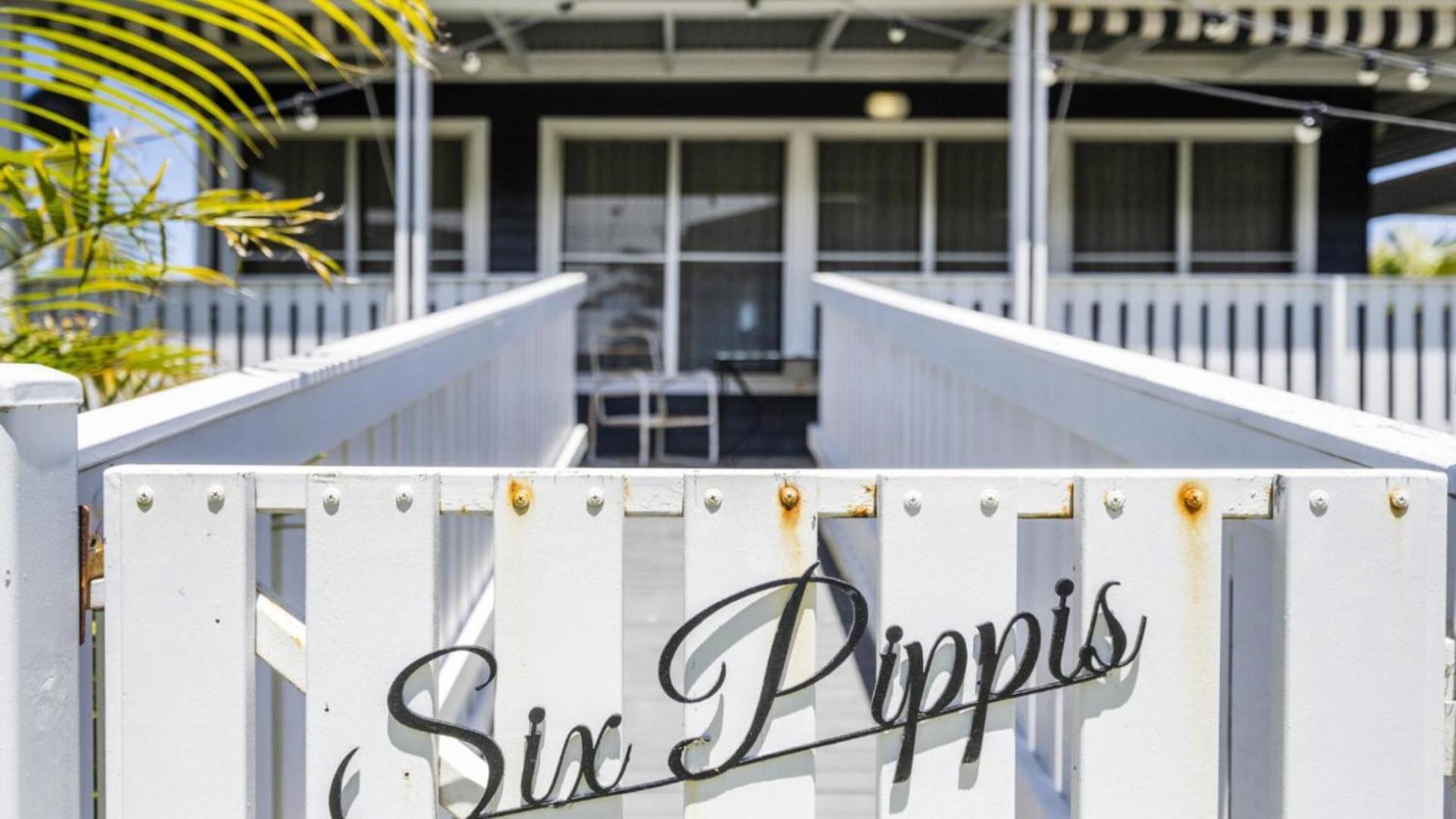 Six Pippis - The Classic Beach House