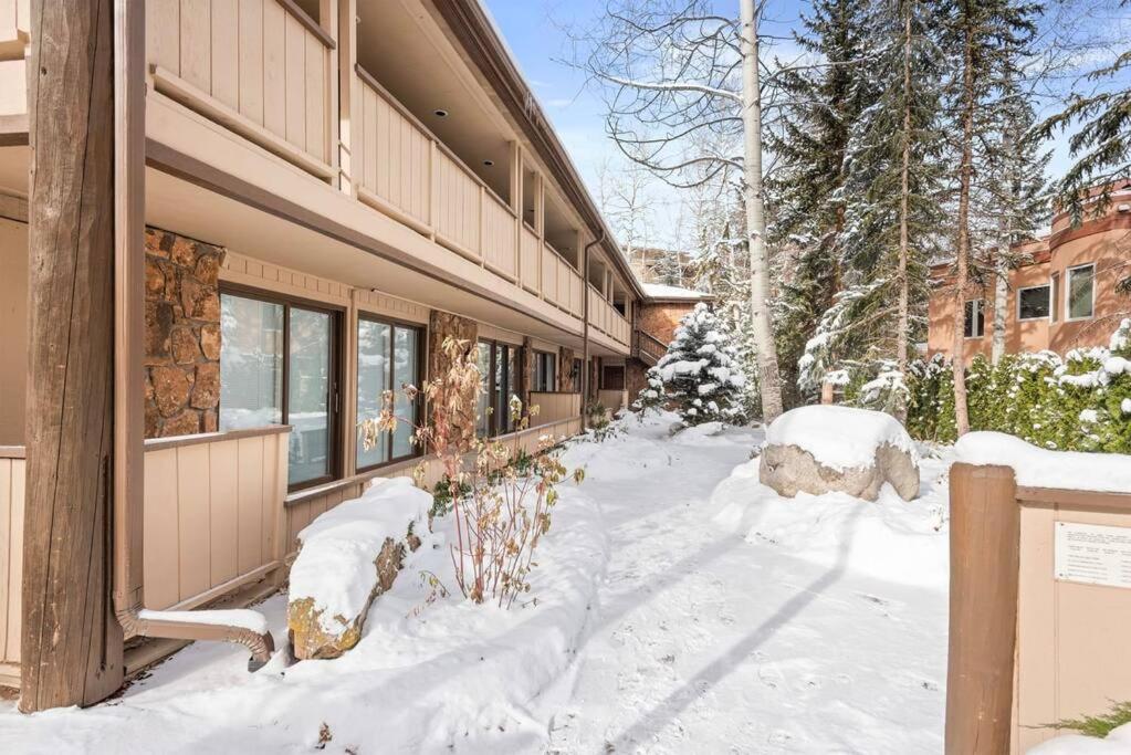 NEW Stunning SKI IN Ajax Condo, WALK Everywhere! view 4