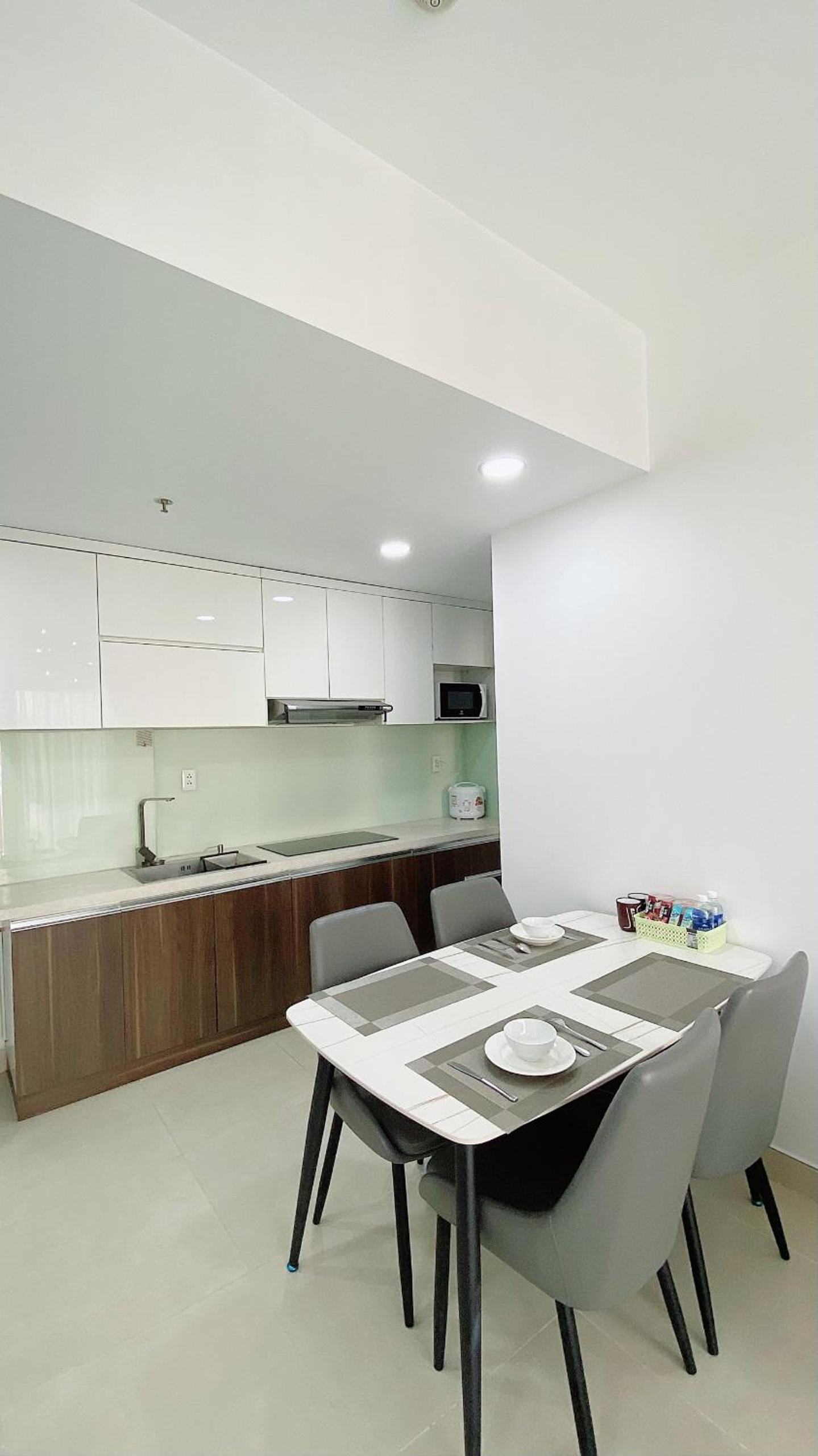 HHomes - Luxury 2 Bedroom with Pool GYM BBQ at Masteri Thao Dien