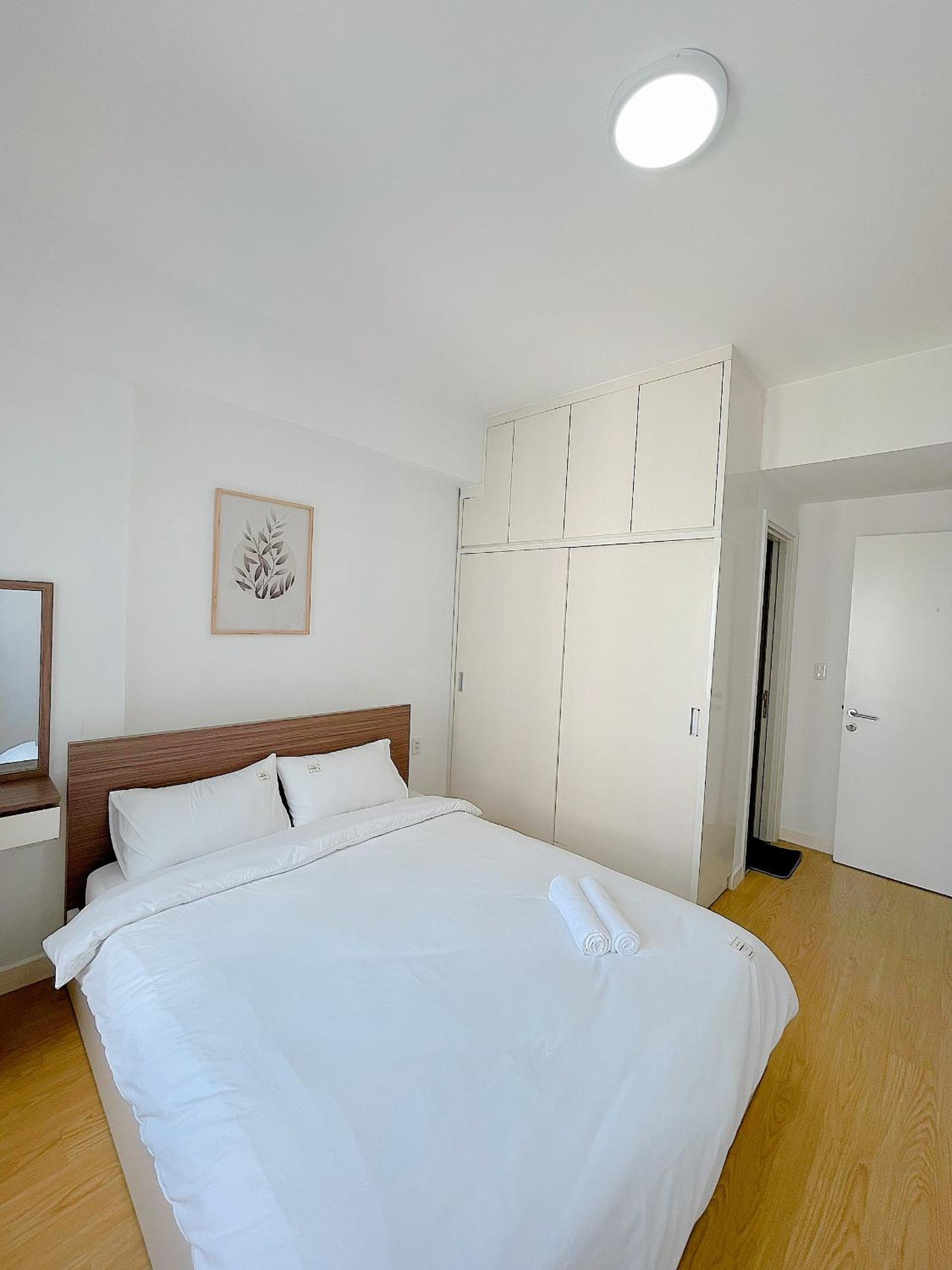 HHomes - Luxury 2 Bedroom with Pool GYM BBQ at Masteri Thao Dien