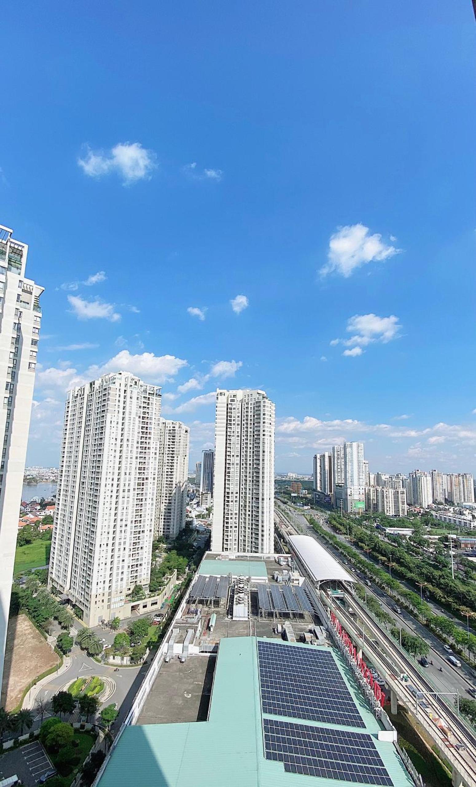 HHomes - Luxury 2 Bedroom with Pool GYM BBQ at Masteri Thao Dien