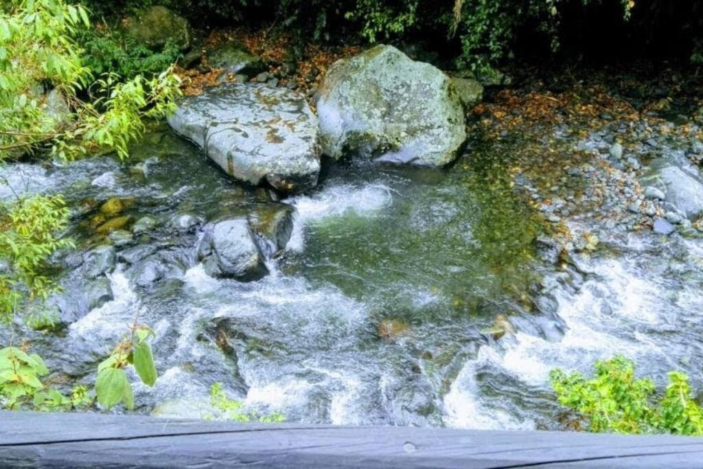 Chalet al lado del rio Pance