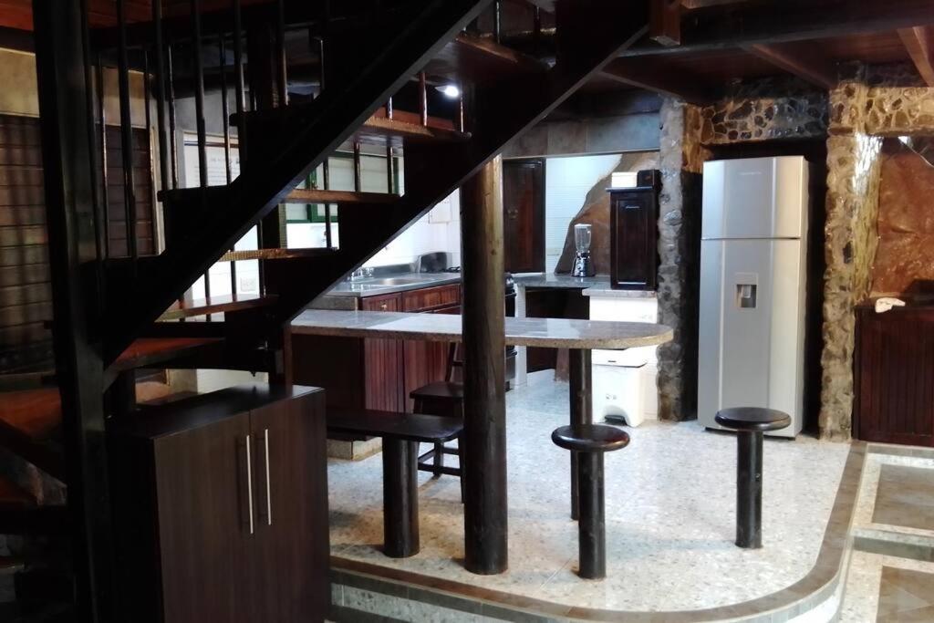 Chalet al lado del rio Pance