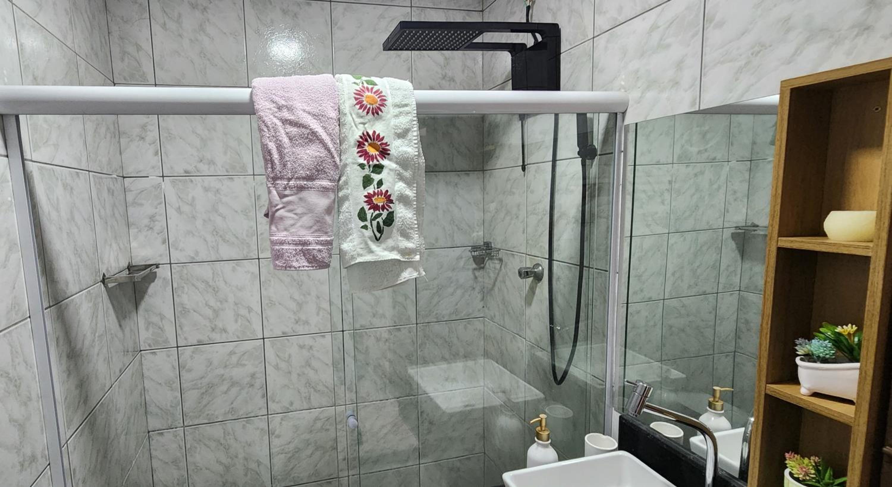 Casa Abade - 4 Quartos - Excelente Localização