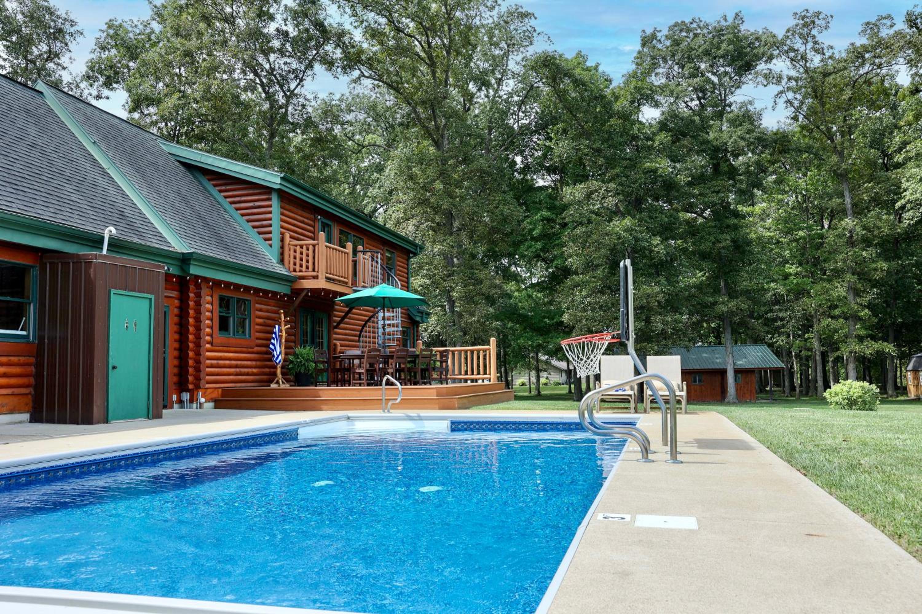 Rustic Cabin with seasonal Pool & Fire Pit - close to to Bike Path view 3