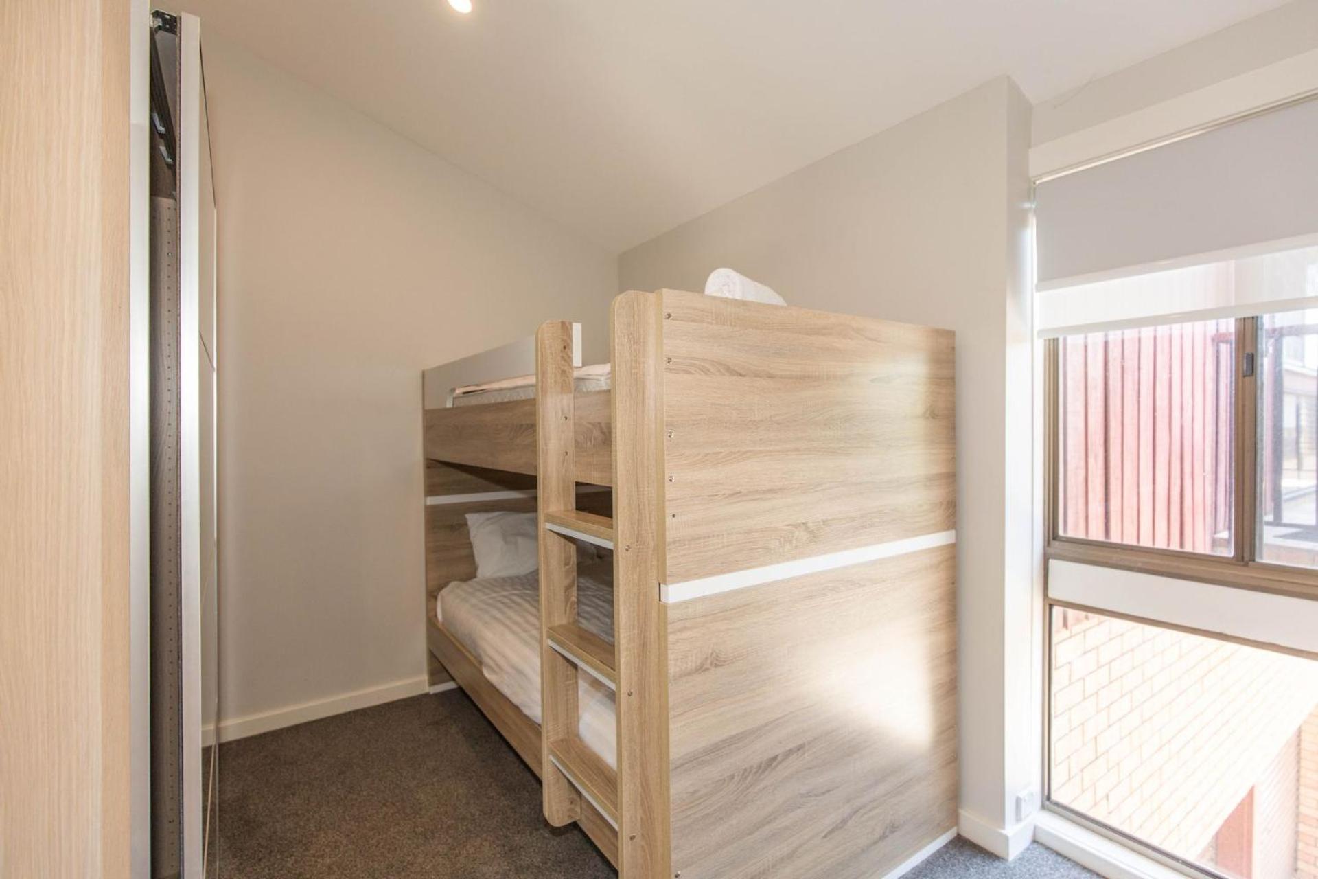 Eliza Lee 2 50 Gippsland Street view 4