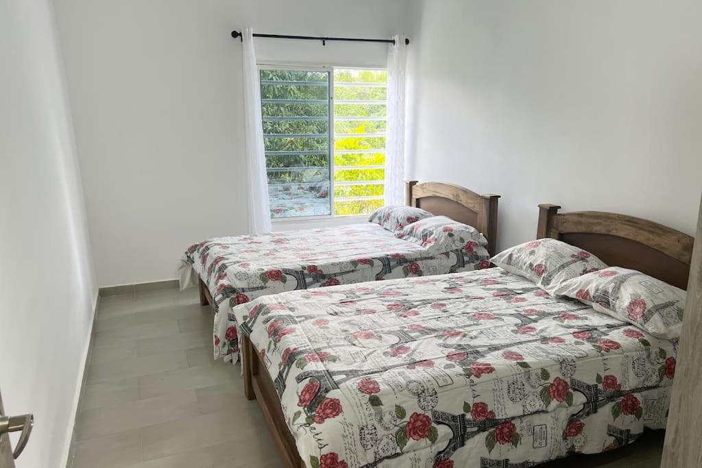 Casa campestre con piscina y jacuzzi cerca a Ginebra Valle del Cauca