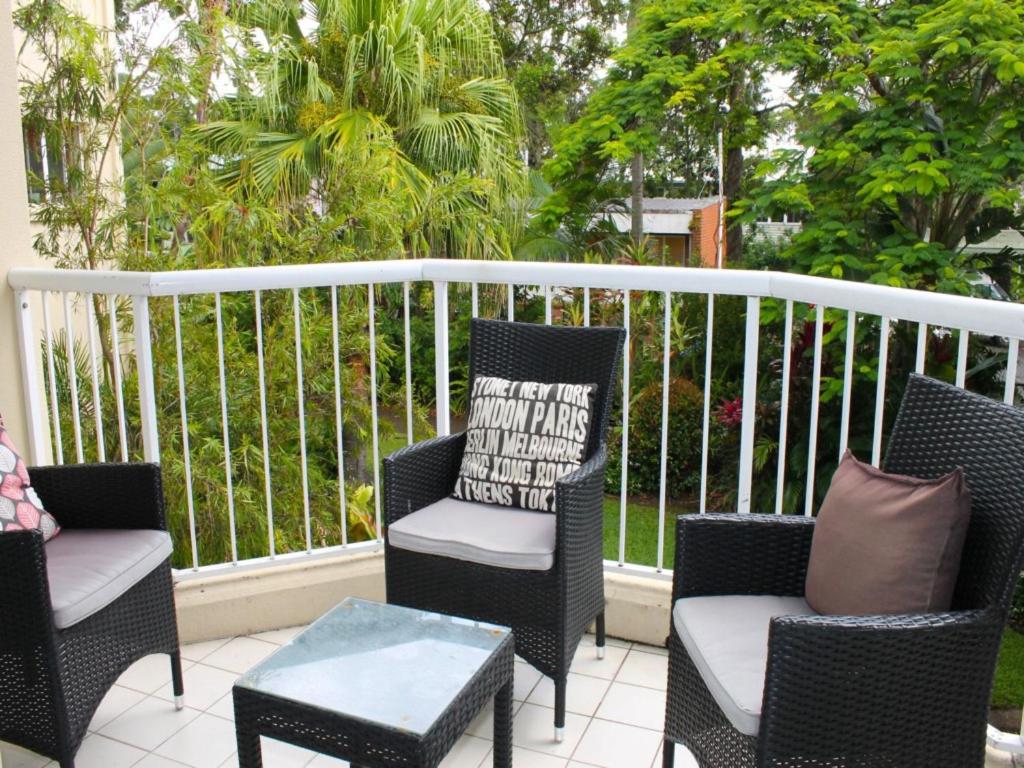Paradise Grove - Hosted by Burleigh Letting