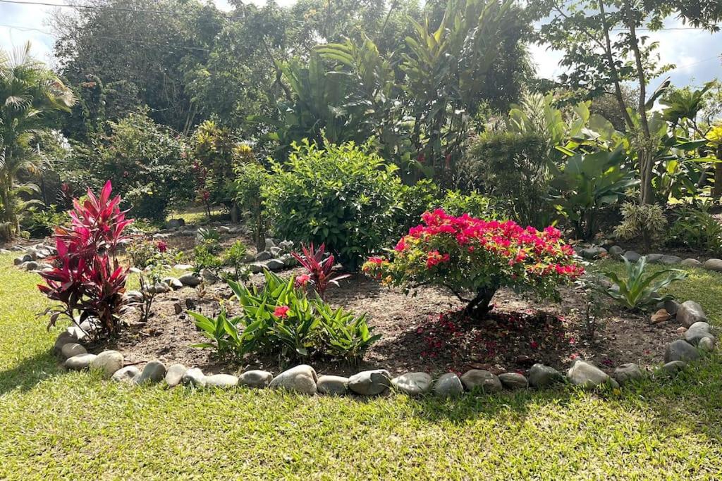 Casa campestre con piscina y jacuzzi cerca a Ginebra Valle del Cauca