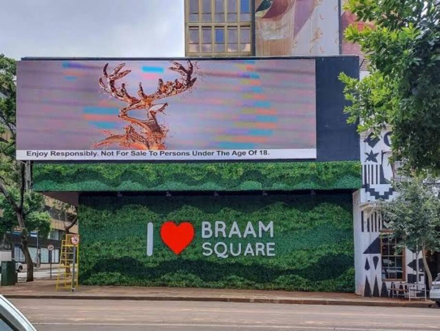 City living near Nelson Mandela bridge & Wits Uni