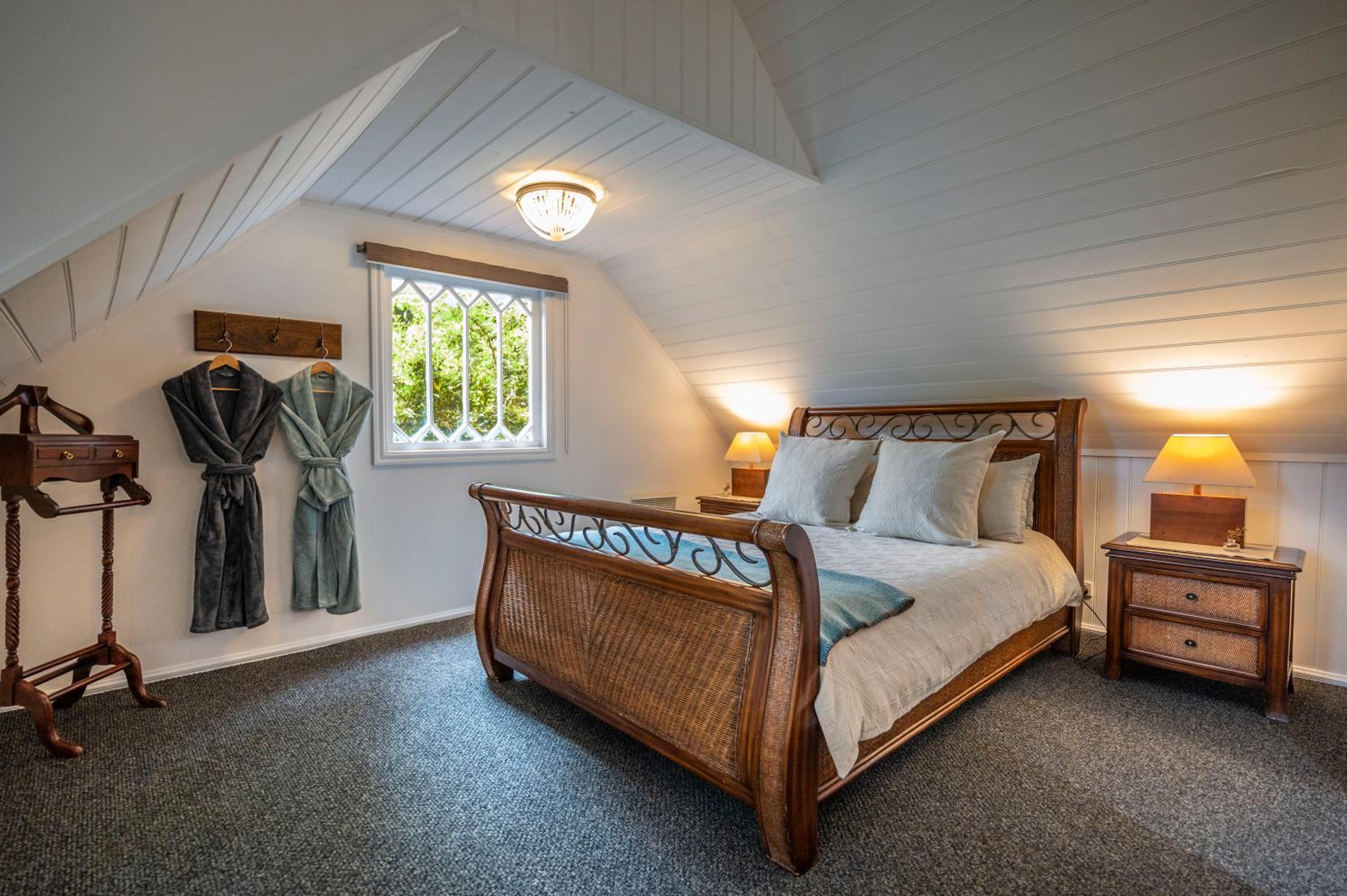 Wild Orchid Olinda Private Luxury Cottage
