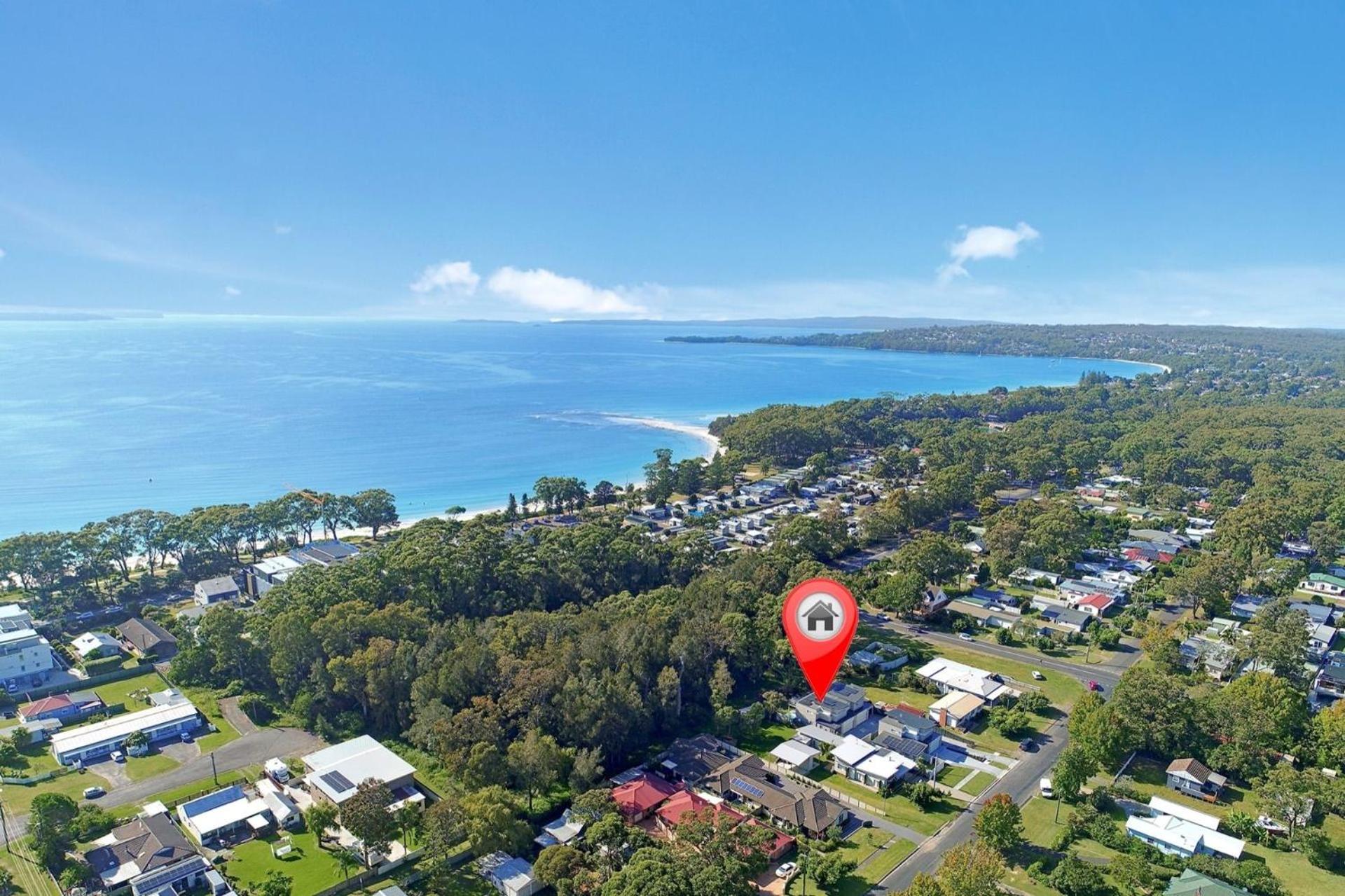 Manzi Jervis Bay