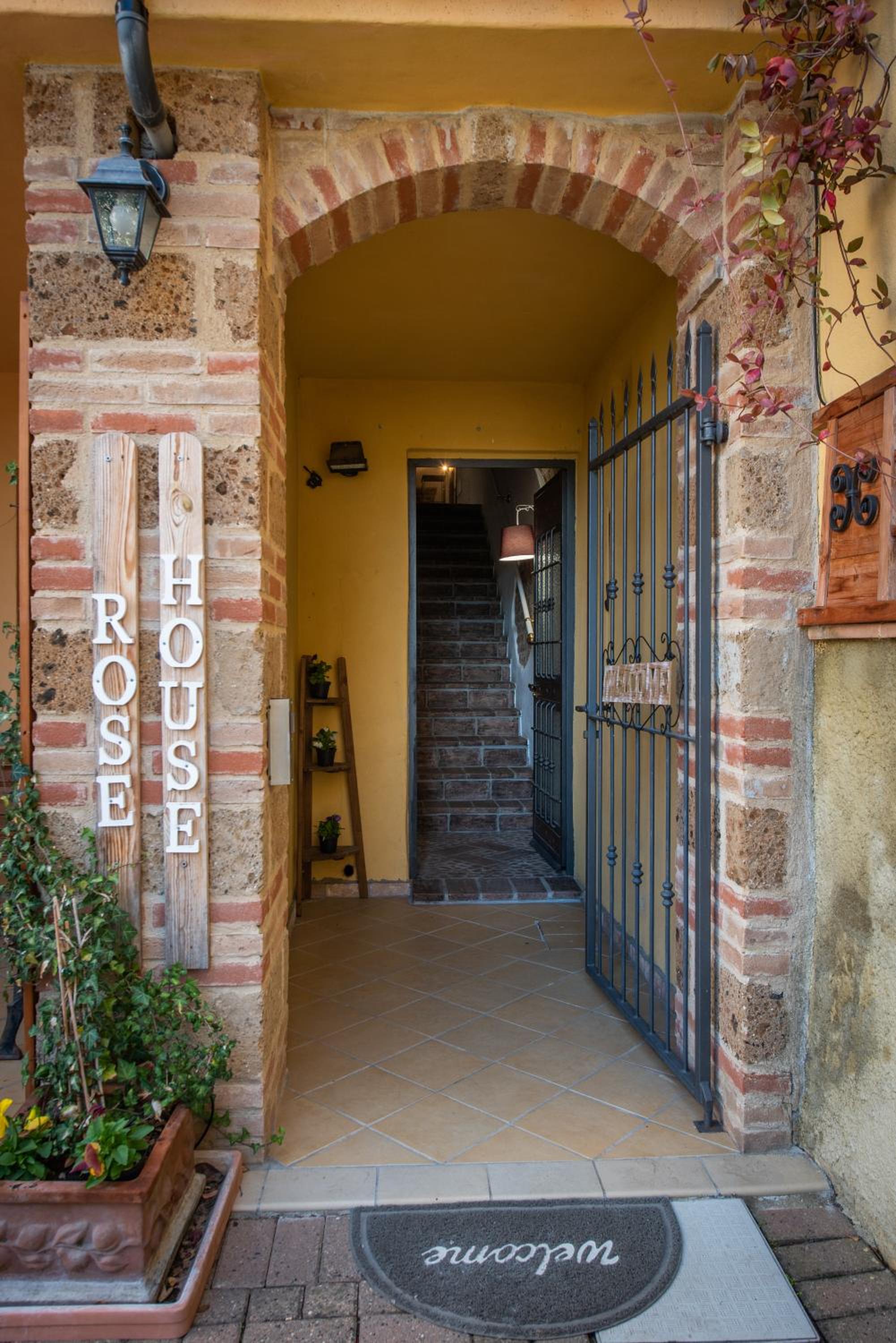 Hotel Rosè House - Image 1