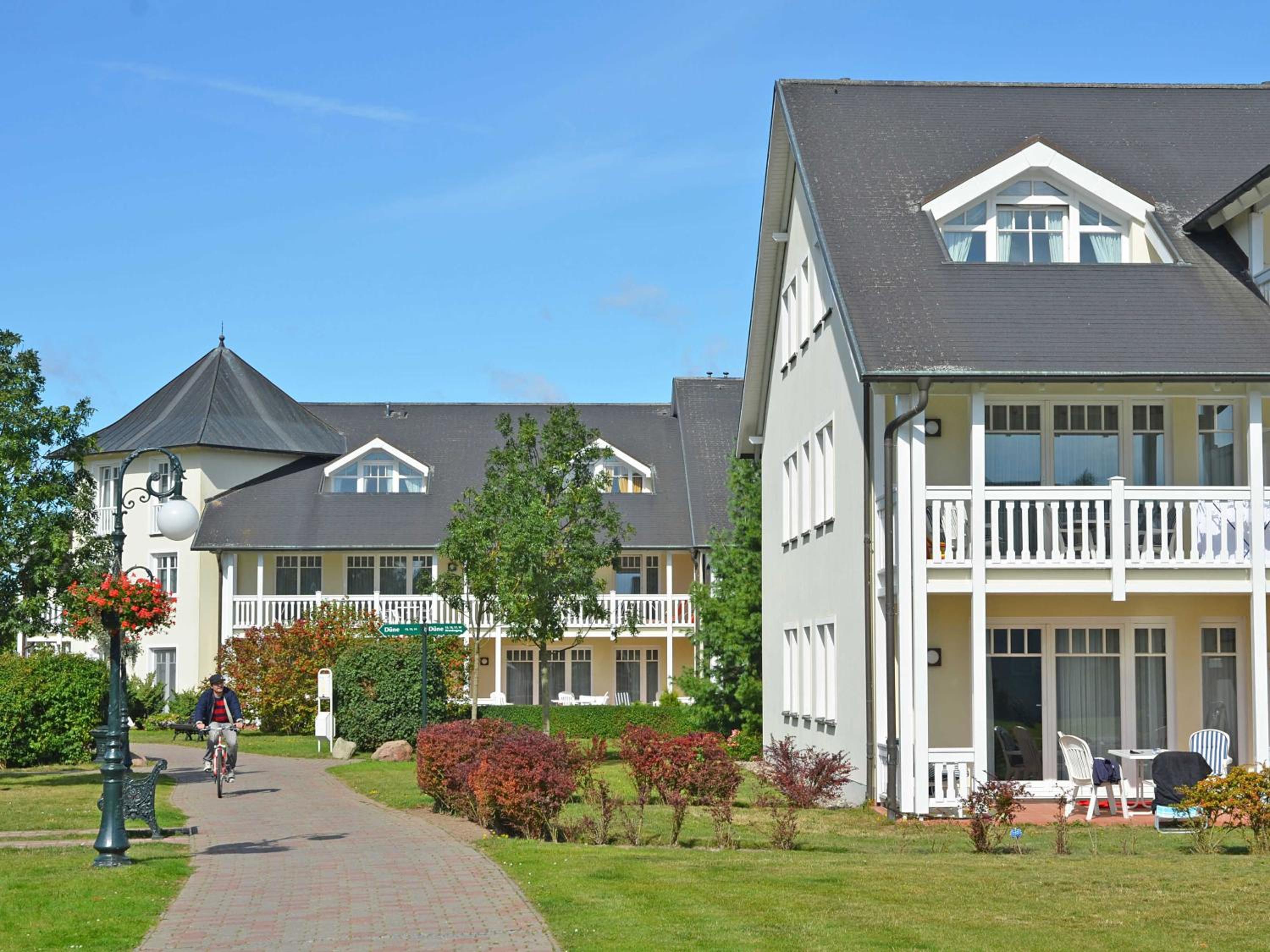 Dünenpark Binz - Wohnung 222 mit Terrasse strandnah